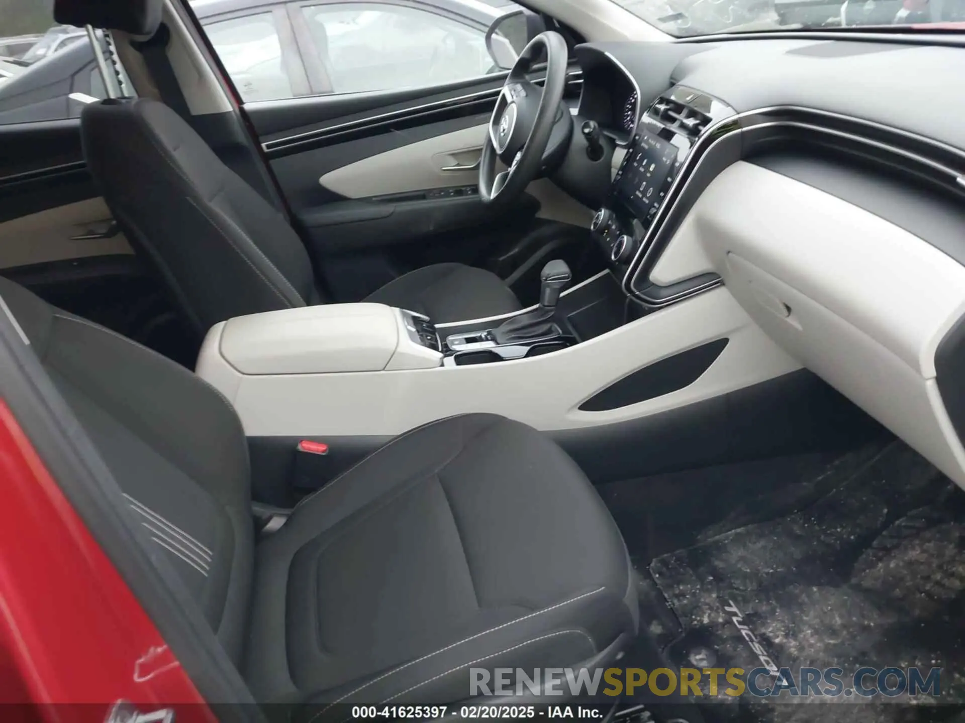 5 Photograph of a damaged car 5NMJB3AEXPH249507 HYUNDAI TUCSON 2023