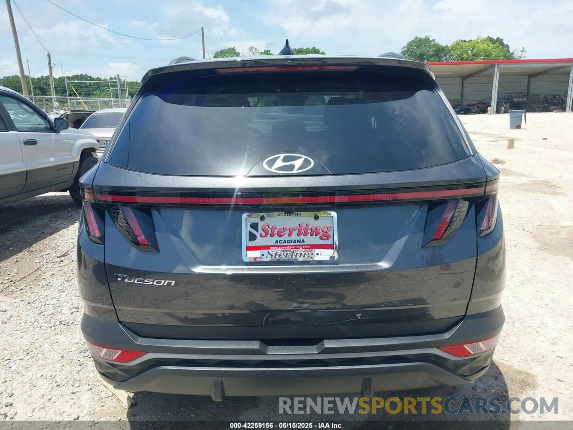 17 Photograph of a damaged car 5NMJB3AEXPH292289 HYUNDAI TUCSON 2023