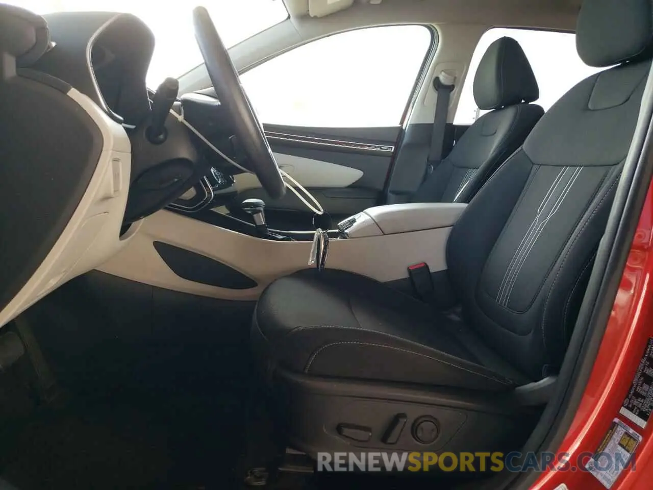 7 Photograph of a damaged car 5NMJBCAE0PH216547 HYUNDAI TUCSON 2023