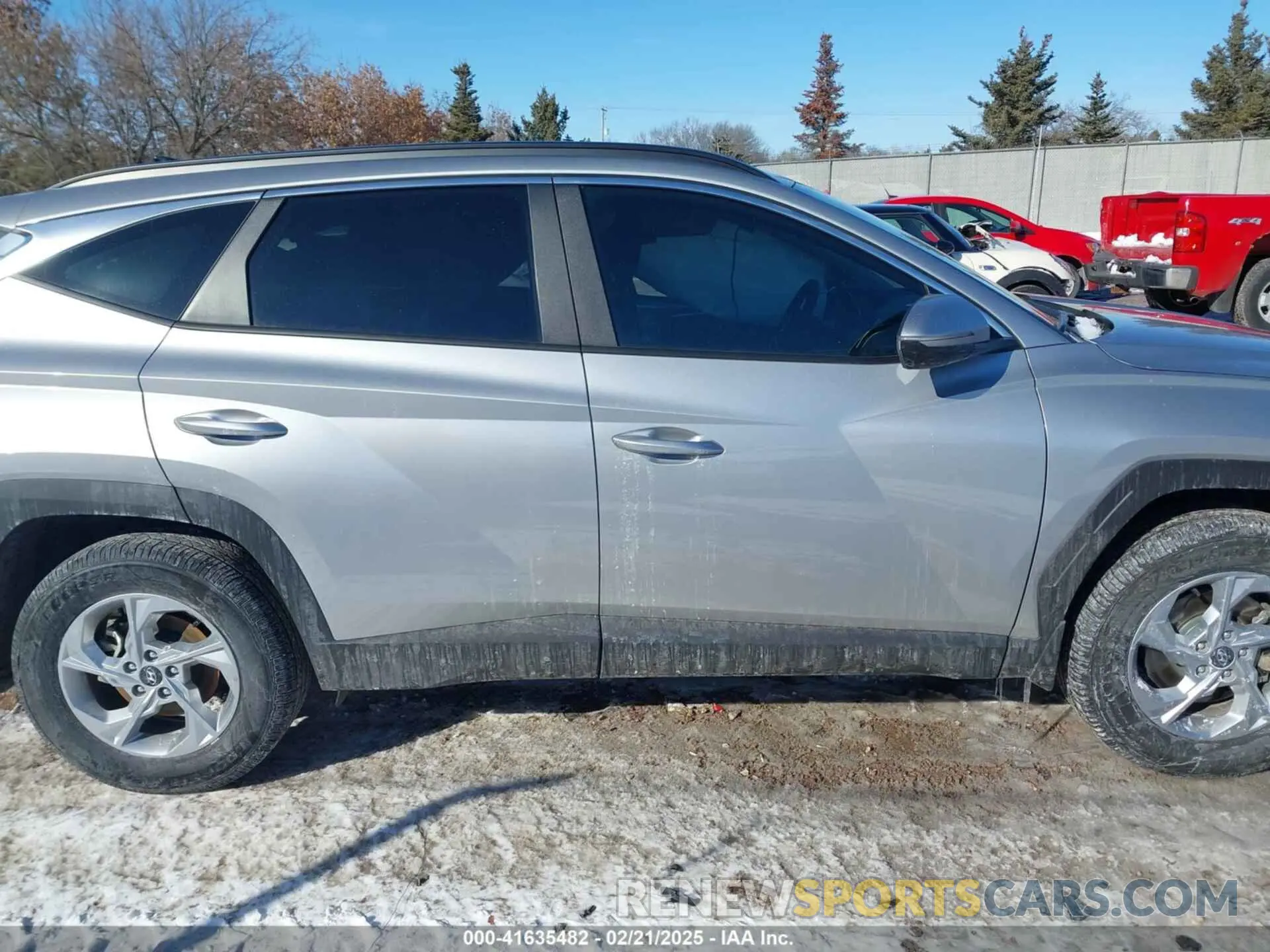 14 Photograph of a damaged car 5NMJBCAE0PH248494 HYUNDAI TUCSON 2023