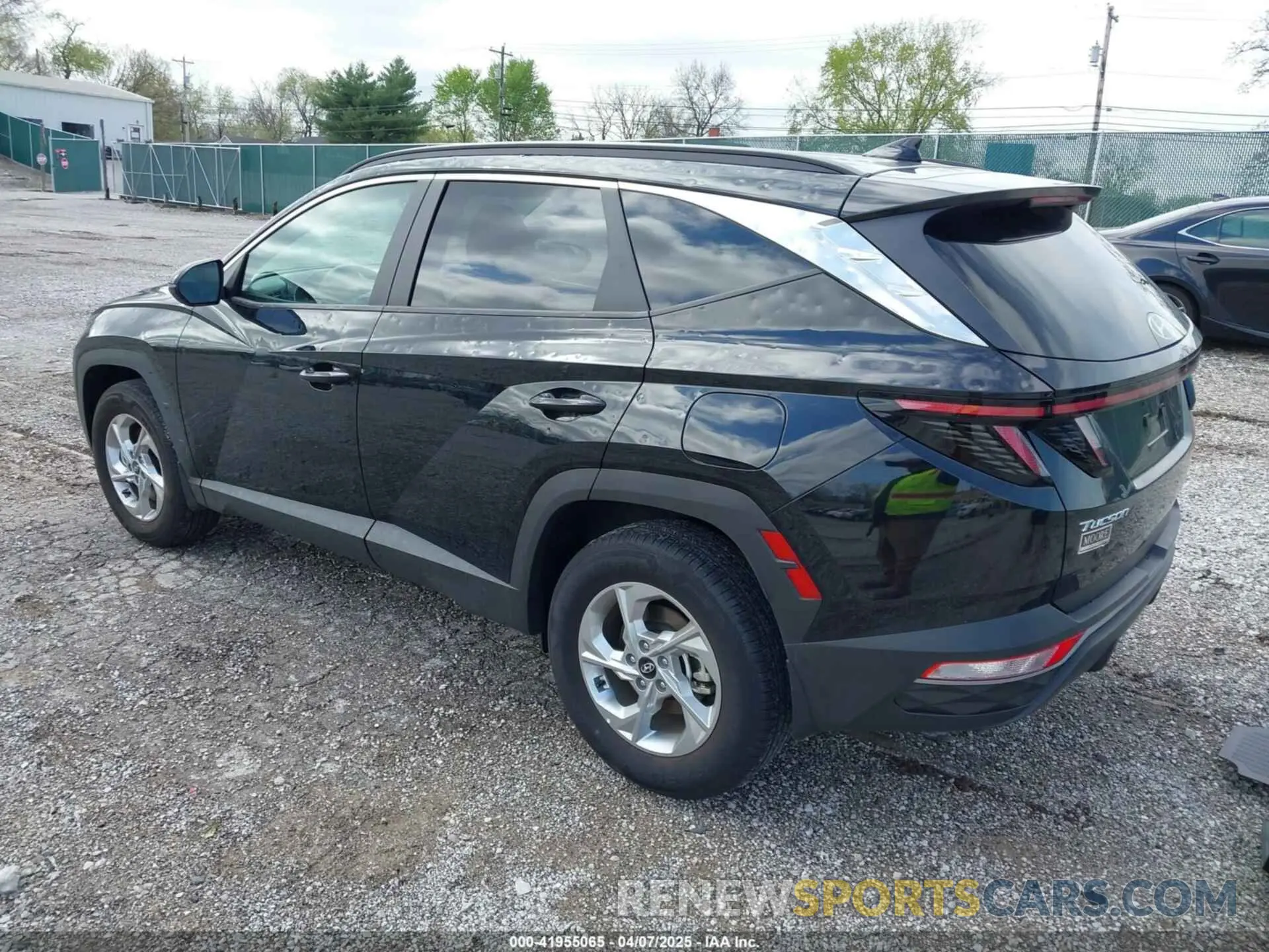 3 Photograph of a damaged car 5NMJBCAE0PH274707 HYUNDAI TUCSON 2023