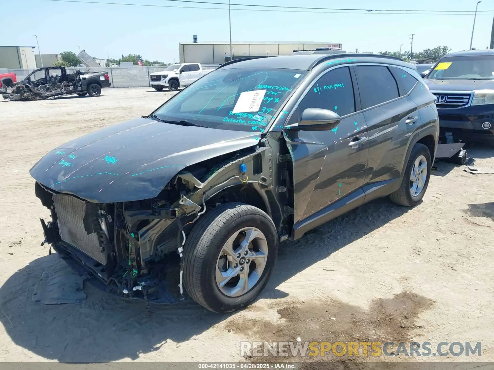 2 Photograph of a damaged car 5NMJBCAE1PH211230 HYUNDAI TUCSON 2023