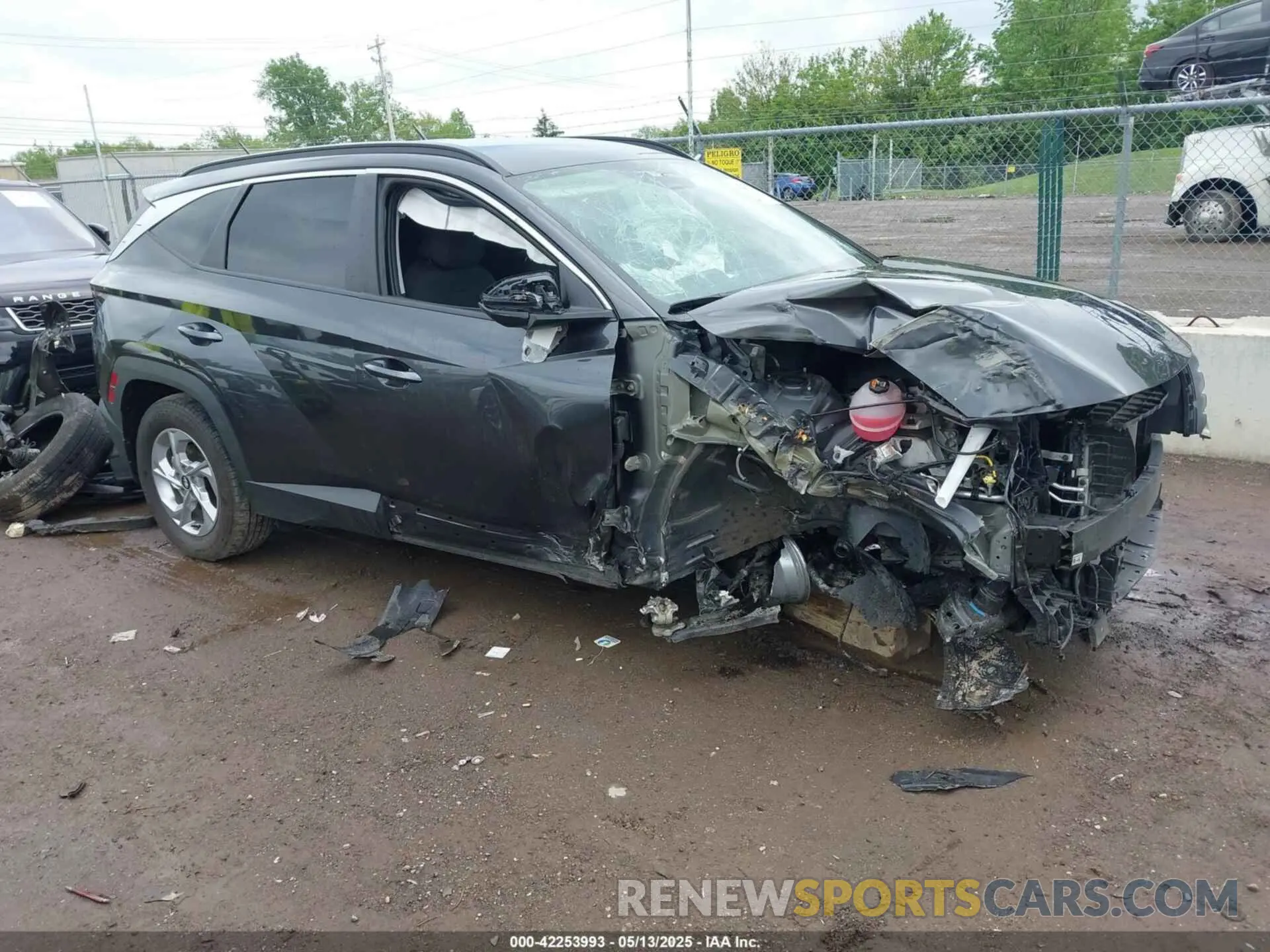 1 Photograph of a damaged car 5NMJBCAE1PH236340 HYUNDAI TUCSON 2023