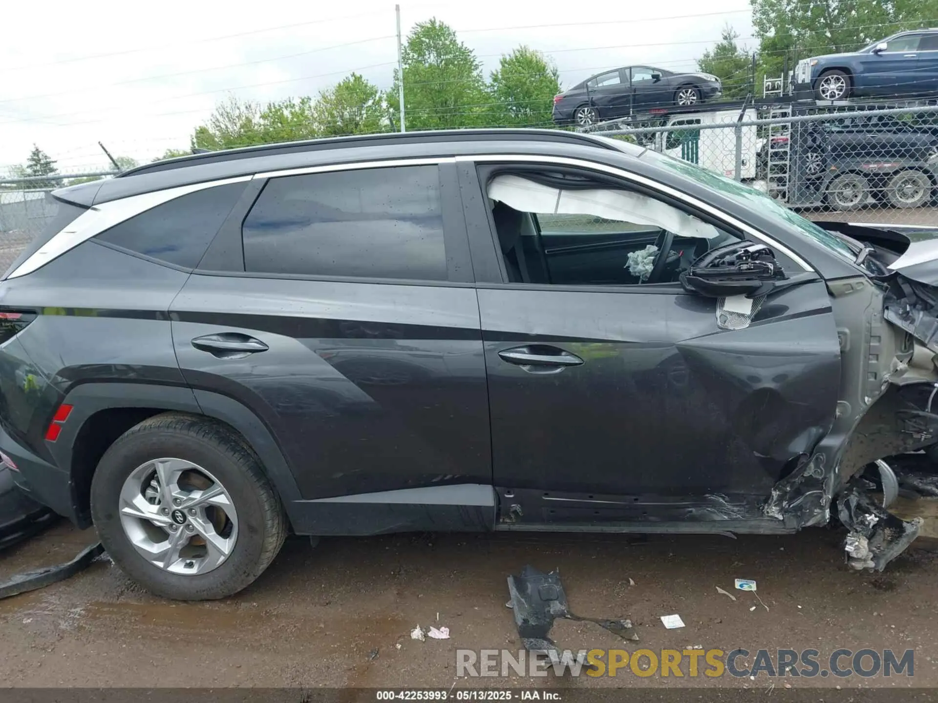 14 Photograph of a damaged car 5NMJBCAE1PH236340 HYUNDAI TUCSON 2023