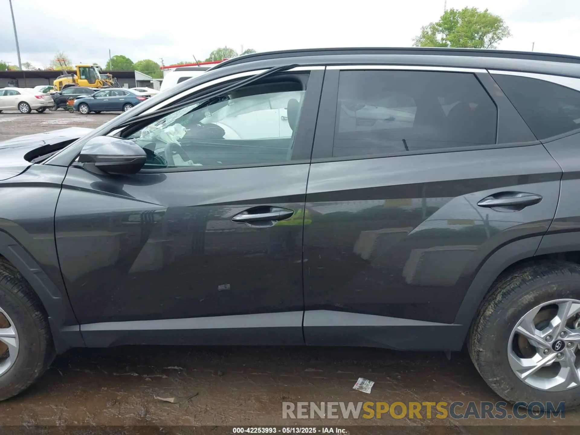 15 Photograph of a damaged car 5NMJBCAE1PH236340 HYUNDAI TUCSON 2023