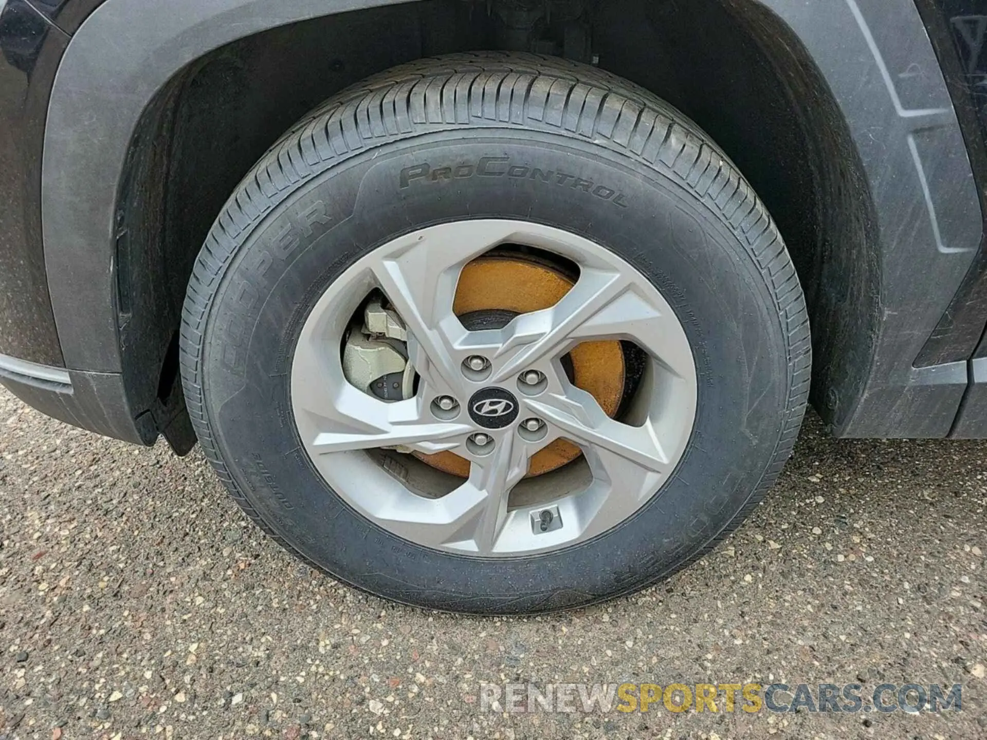 15 Photograph of a damaged car 5NMJBCAE1PH273680 HYUNDAI TUCSON 2023
