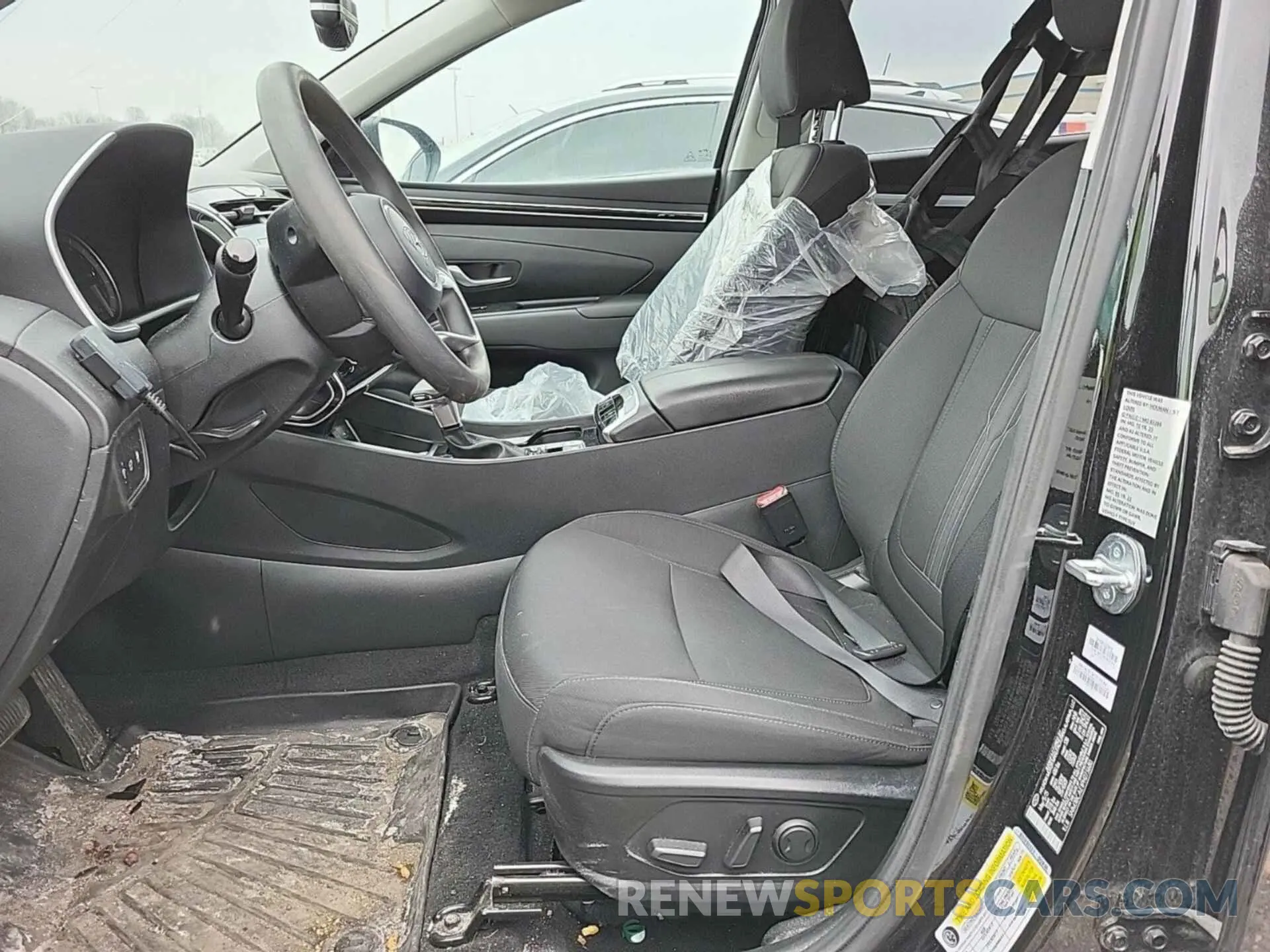 23 Photograph of a damaged car 5NMJBCAE1PH273680 HYUNDAI TUCSON 2023