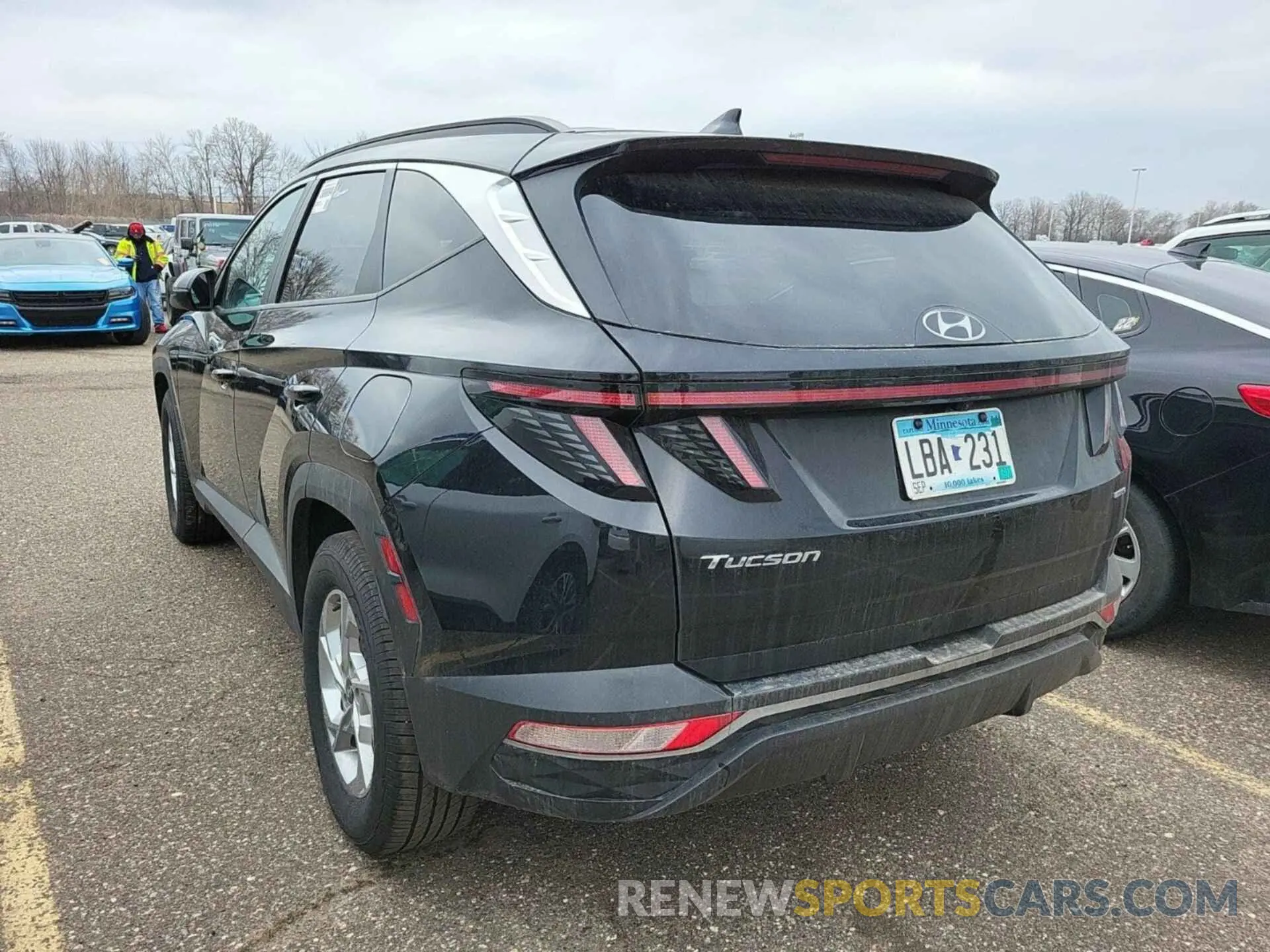 9 Photograph of a damaged car 5NMJBCAE1PH273680 HYUNDAI TUCSON 2023