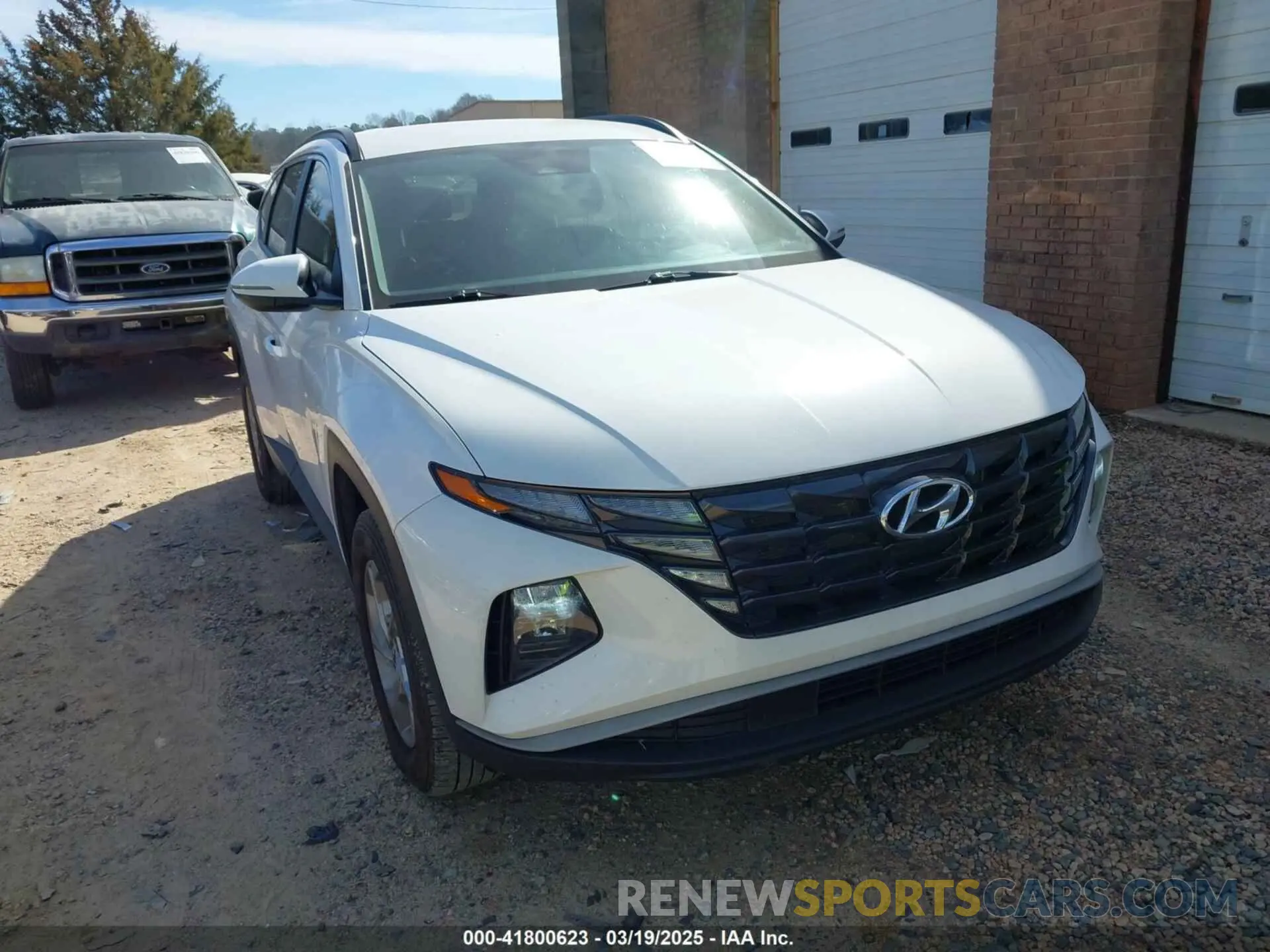1 Photograph of a damaged car 5NMJBCAE2PH190887 HYUNDAI TUCSON 2023