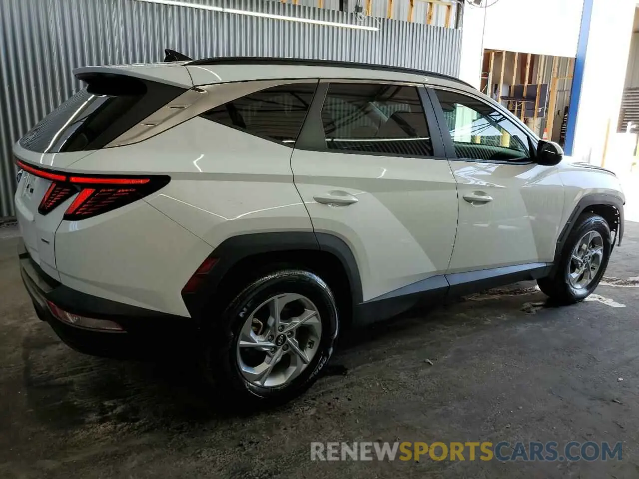3 Photograph of a damaged car 5NMJBCAE2PH258847 HYUNDAI TUCSON 2023