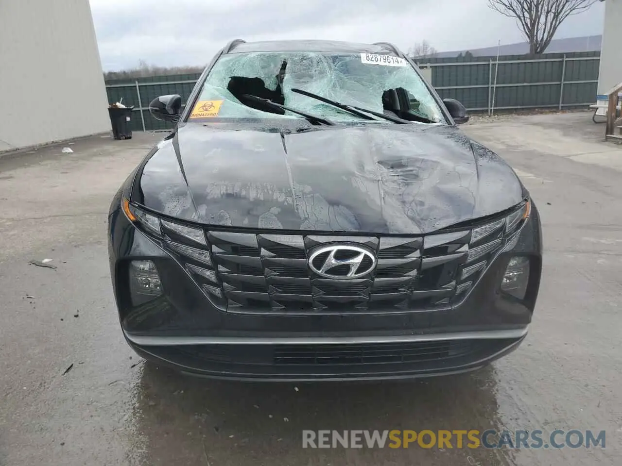 5 Photograph of a damaged car 5NMJBCAE2PH270674 HYUNDAI TUCSON 2023