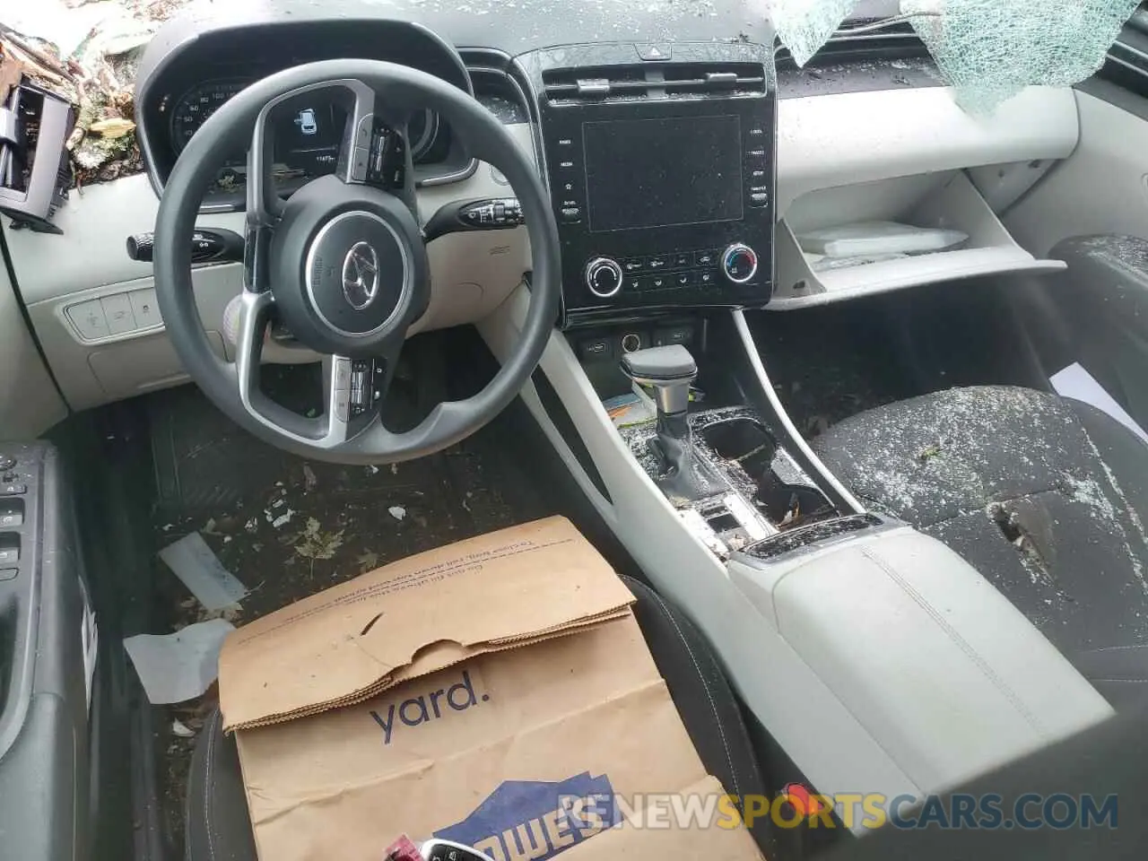 8 Photograph of a damaged car 5NMJBCAE2PH270674 HYUNDAI TUCSON 2023