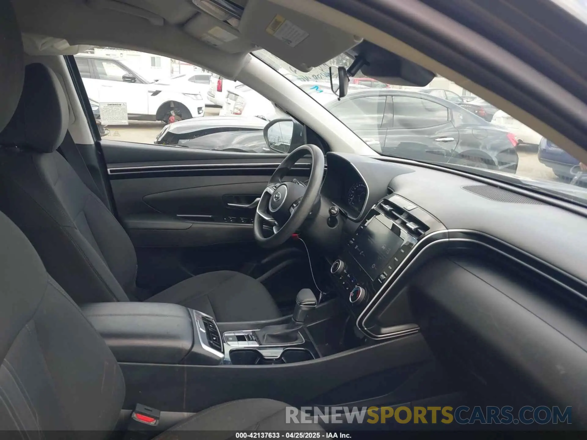 5 Photograph of a damaged car 5NMJBCAE2PH289192 HYUNDAI TUCSON 2023