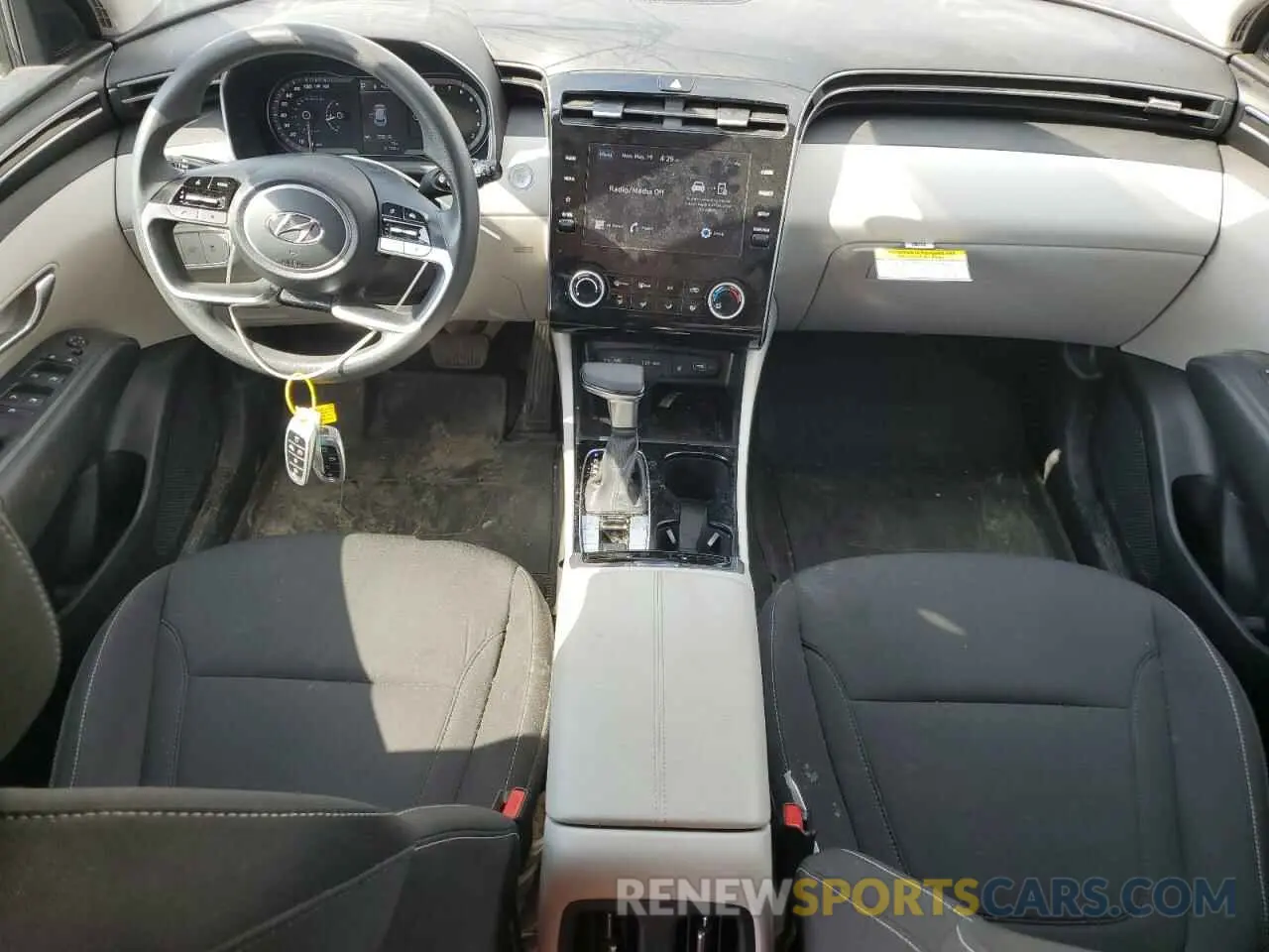 8 Photograph of a damaged car 5NMJBCAE3PH190641 HYUNDAI TUCSON 2023