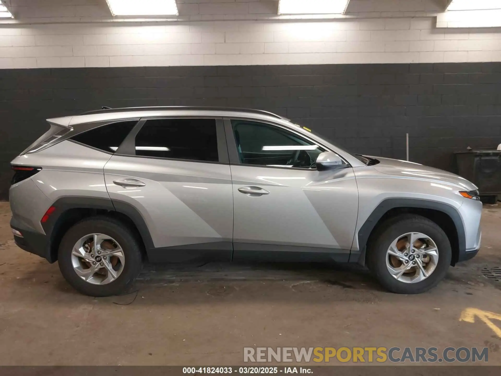 13 Photograph of a damaged car 5NMJBCAE3PH190963 HYUNDAI TUCSON 2023