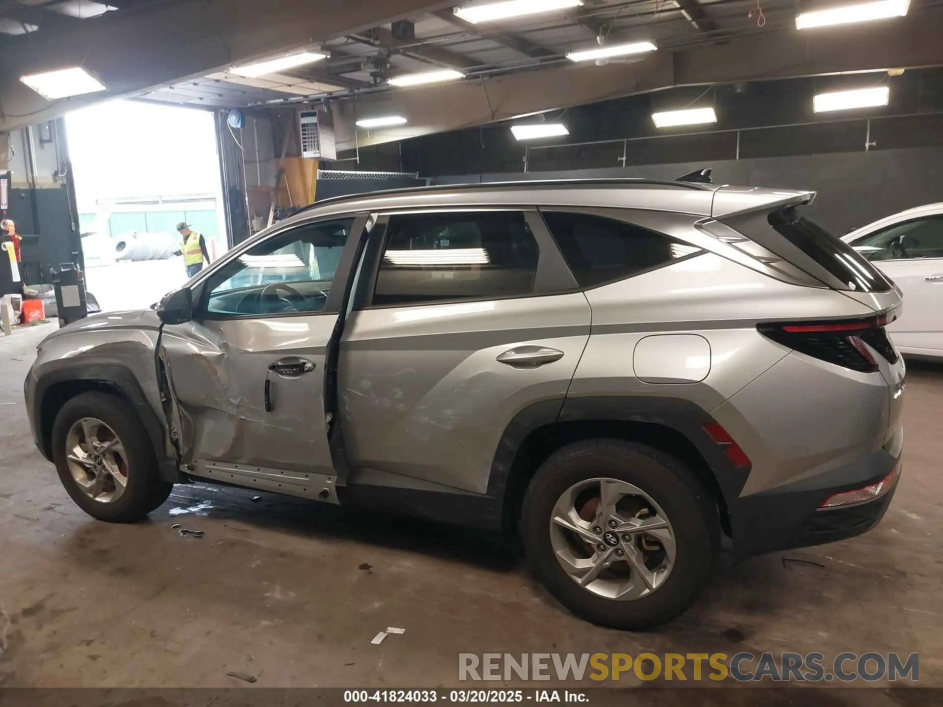14 Photograph of a damaged car 5NMJBCAE3PH190963 HYUNDAI TUCSON 2023