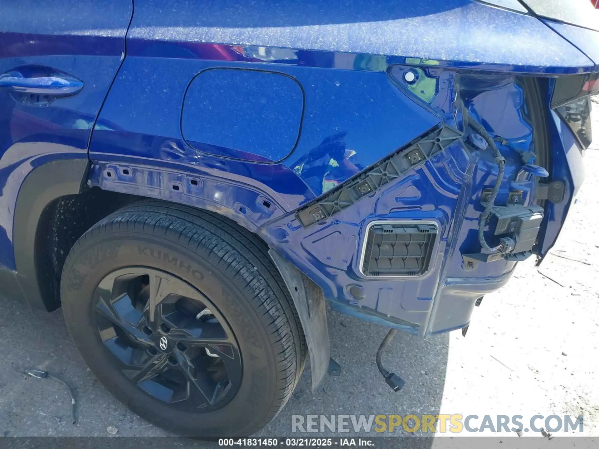 6 Photograph of a damaged car 5NMJBCAE3PH204442 HYUNDAI TUCSON 2023