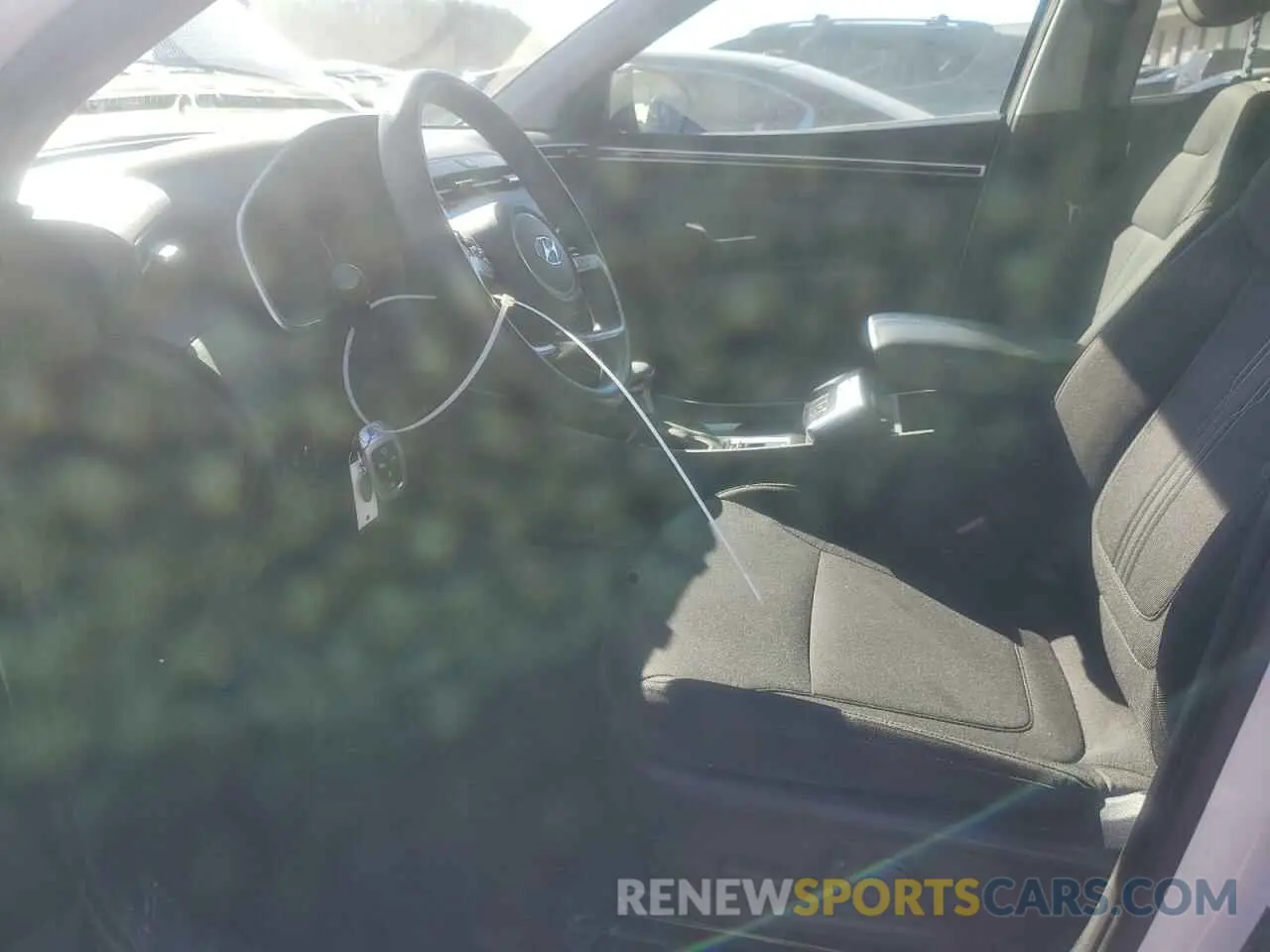 7 Photograph of a damaged car 5NMJBCAE3PH270506 HYUNDAI TUCSON 2023