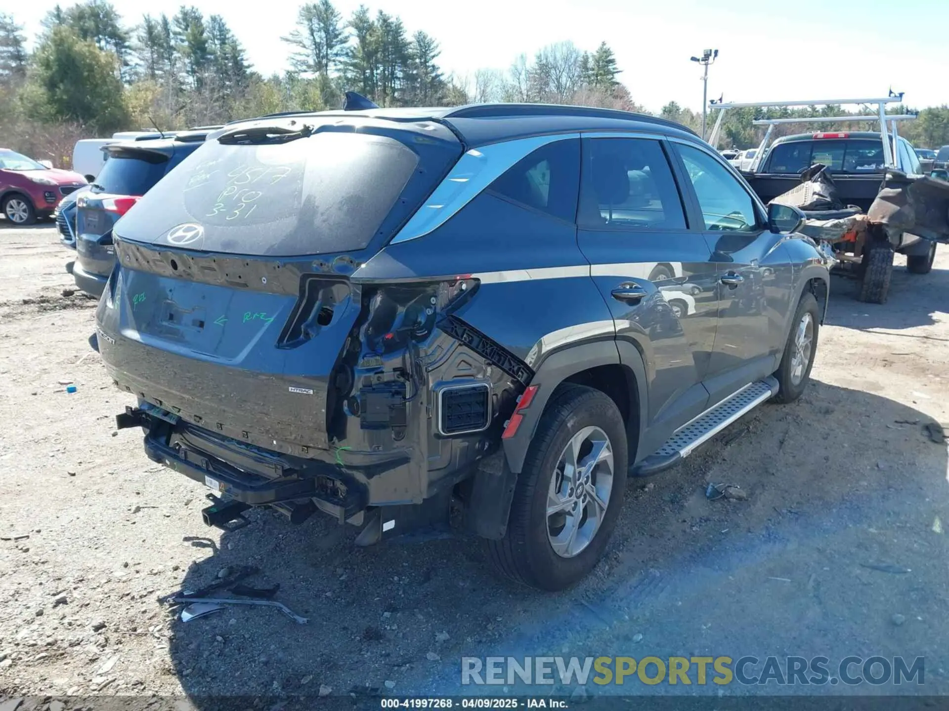 4 Photograph of a damaged car 5NMJBCAE3PH287676 HYUNDAI TUCSON 2023