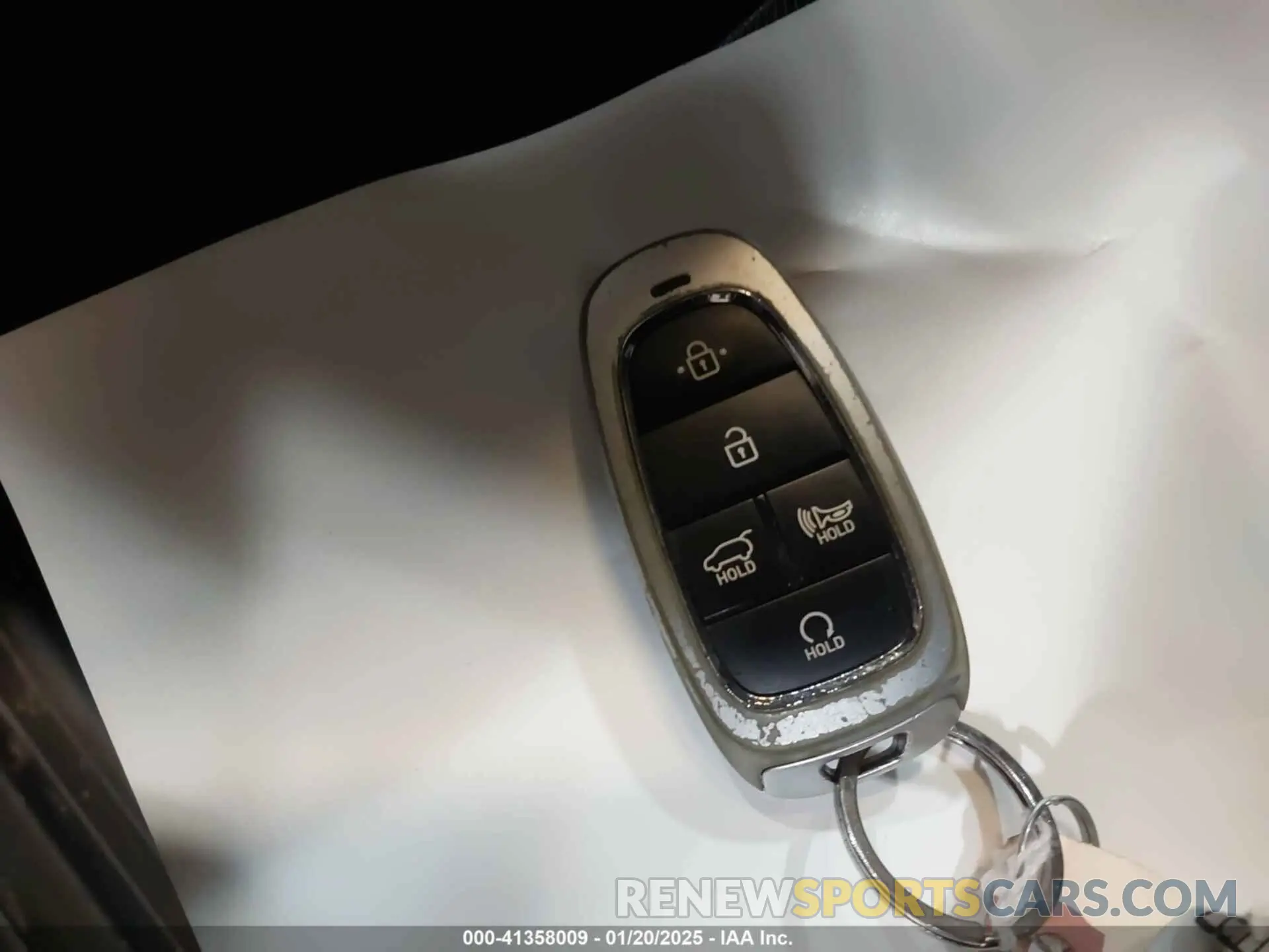 11 Photograph of a damaged car 5NMJBCAE4PH187585 HYUNDAI TUCSON 2023