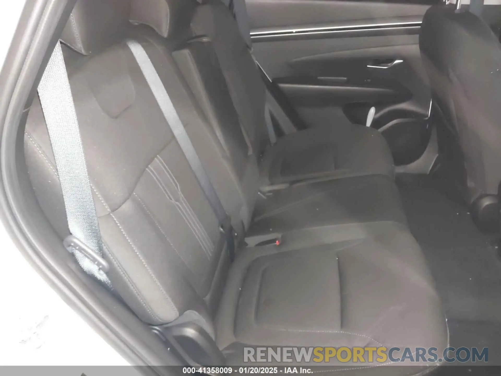 8 Photograph of a damaged car 5NMJBCAE4PH187585 HYUNDAI TUCSON 2023