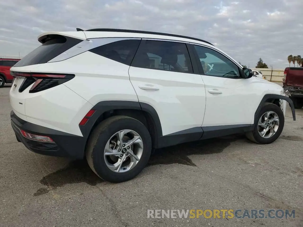 3 Photograph of a damaged car 5NMJBCAE4PH188980 HYUNDAI TUCSON 2023