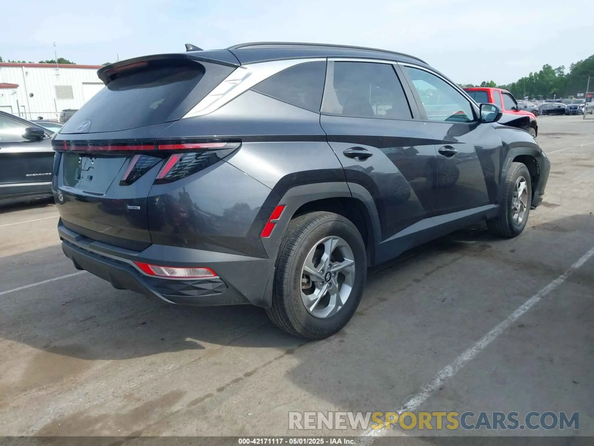 4 Photograph of a damaged car 5NMJBCAE5PH180953 HYUNDAI TUCSON 2023