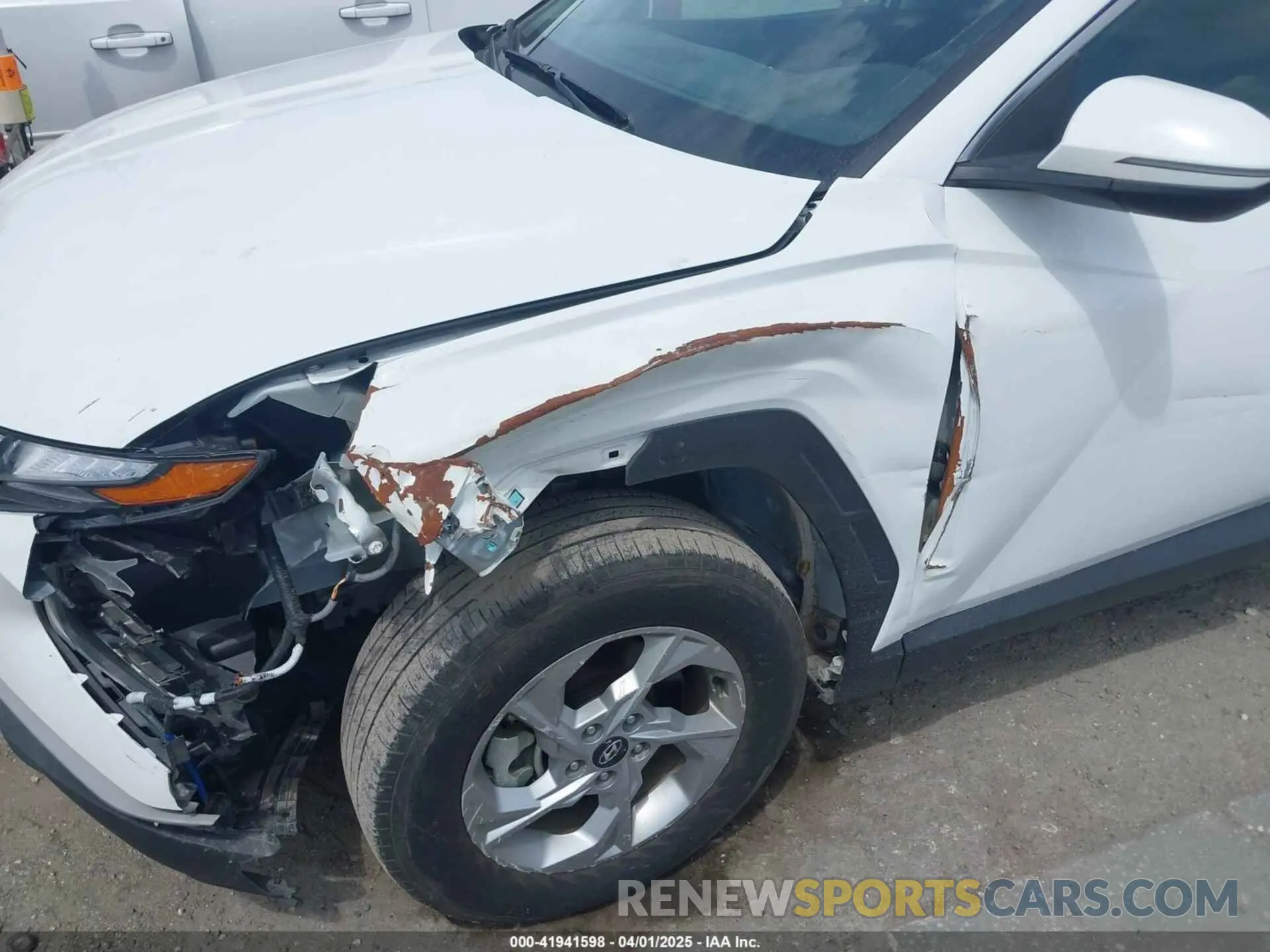 6 Photograph of a damaged car 5NMJBCAE5PH221713 HYUNDAI TUCSON 2023