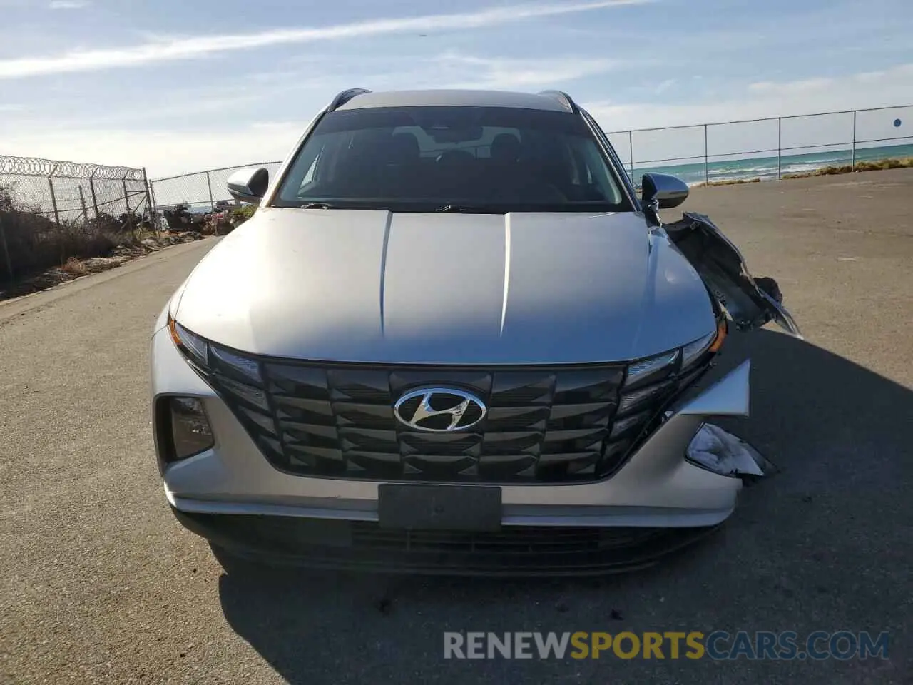 5 Photograph of a damaged car 5NMJBCAE6PH186194 HYUNDAI TUCSON 2023