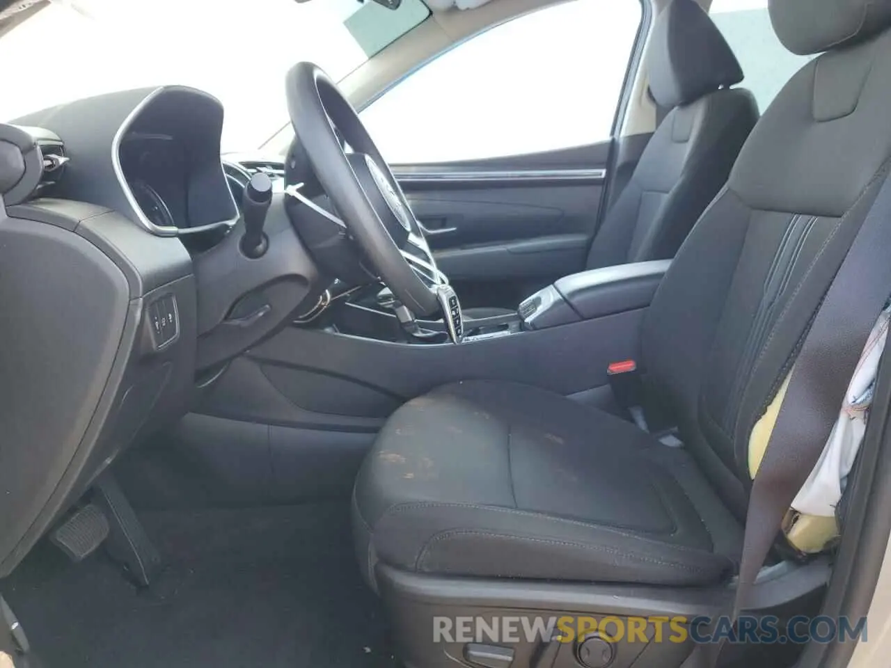 7 Photograph of a damaged car 5NMJBCAE6PH186194 HYUNDAI TUCSON 2023