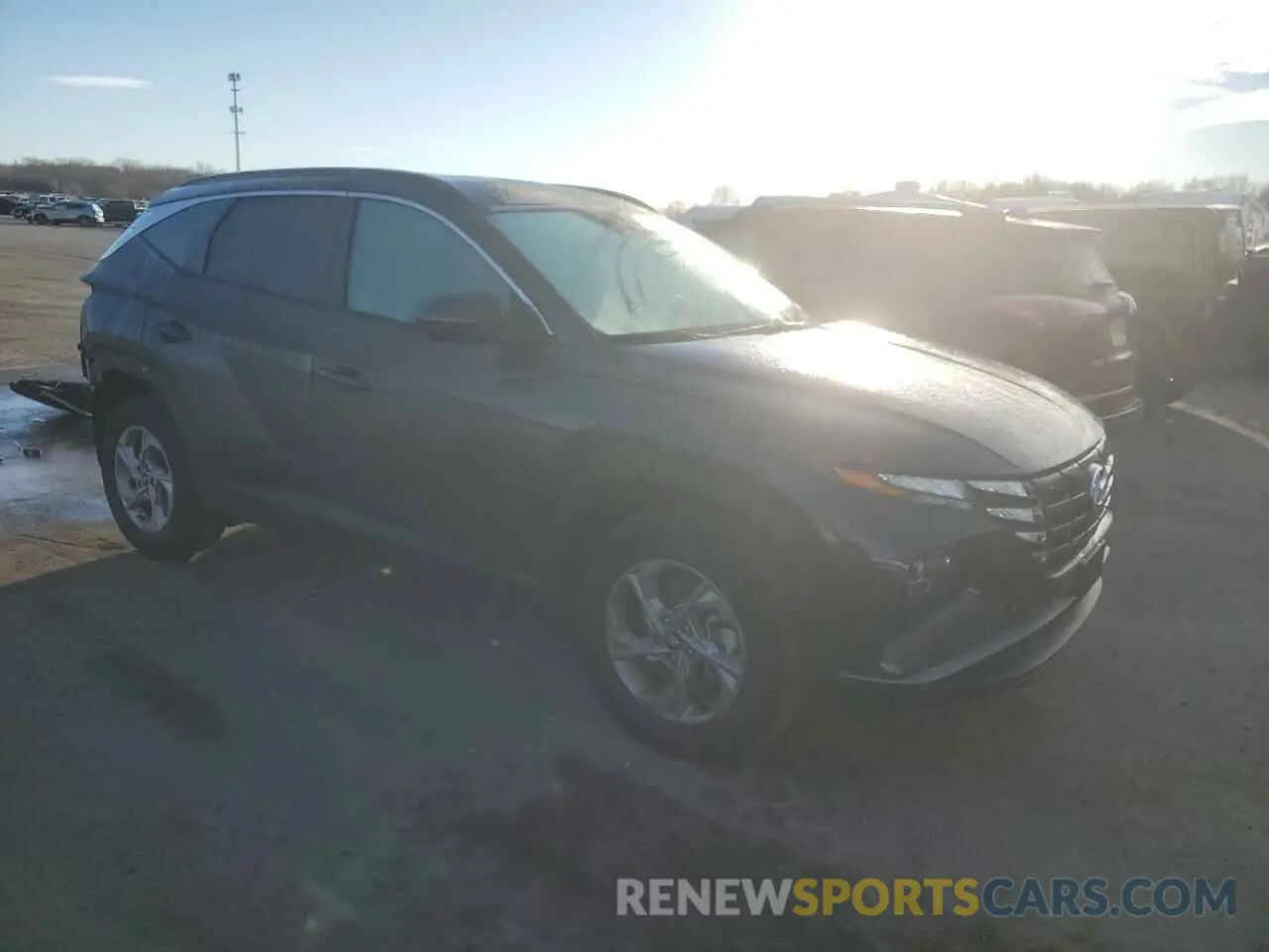 4 Photograph of a damaged car 5NMJBCAE6PH215435 HYUNDAI TUCSON 2023
