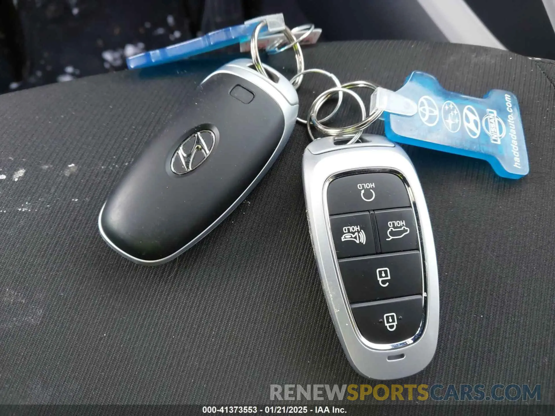 11 Photograph of a damaged car 5NMJBCAE6PH255692 HYUNDAI TUCSON 2023