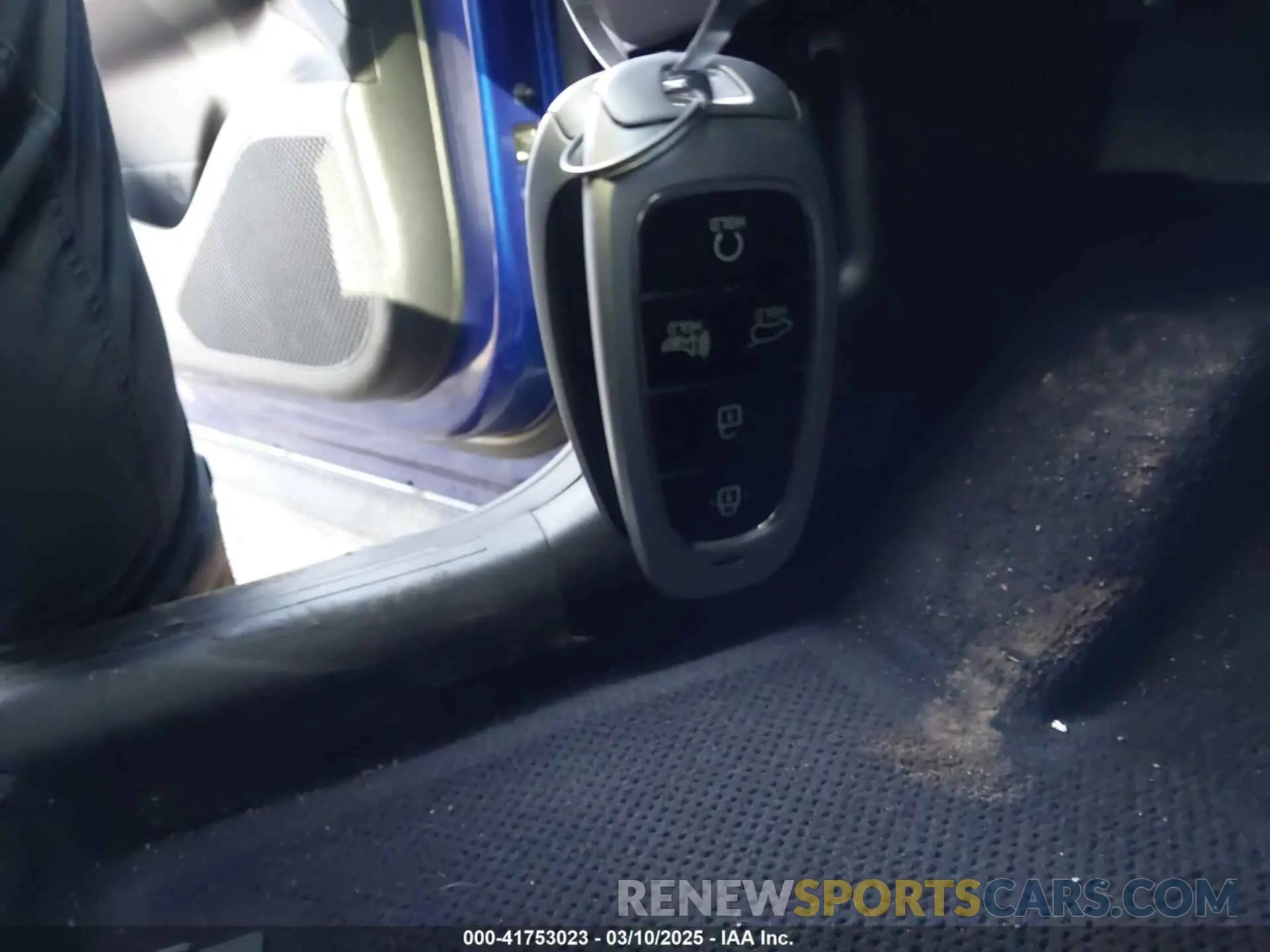 11 Photograph of a damaged car 5NMJBCAE7PH186818 HYUNDAI TUCSON 2023
