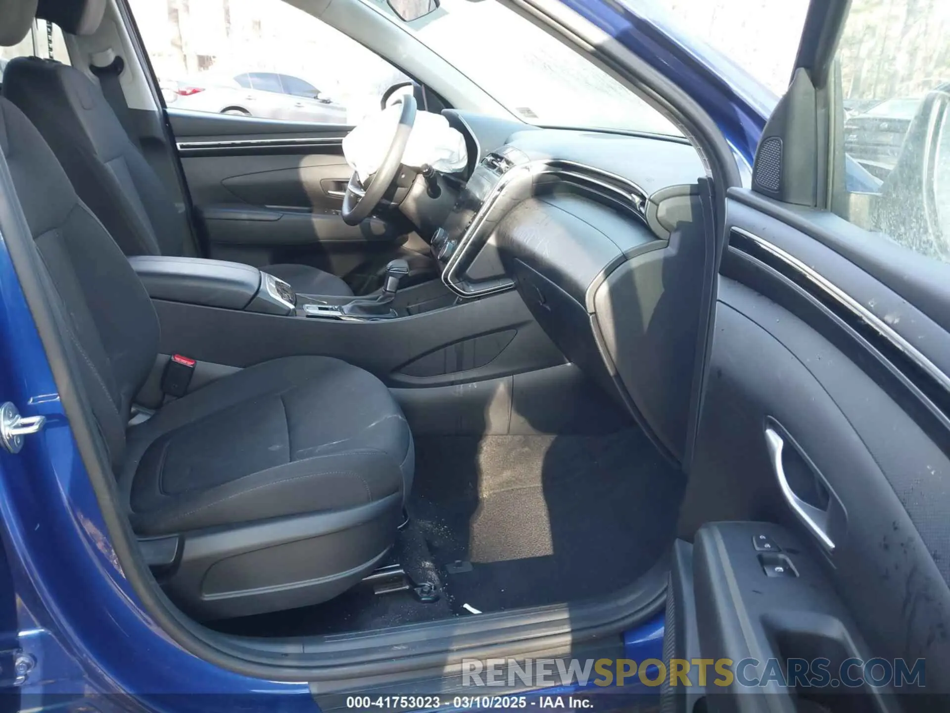 5 Photograph of a damaged car 5NMJBCAE7PH186818 HYUNDAI TUCSON 2023