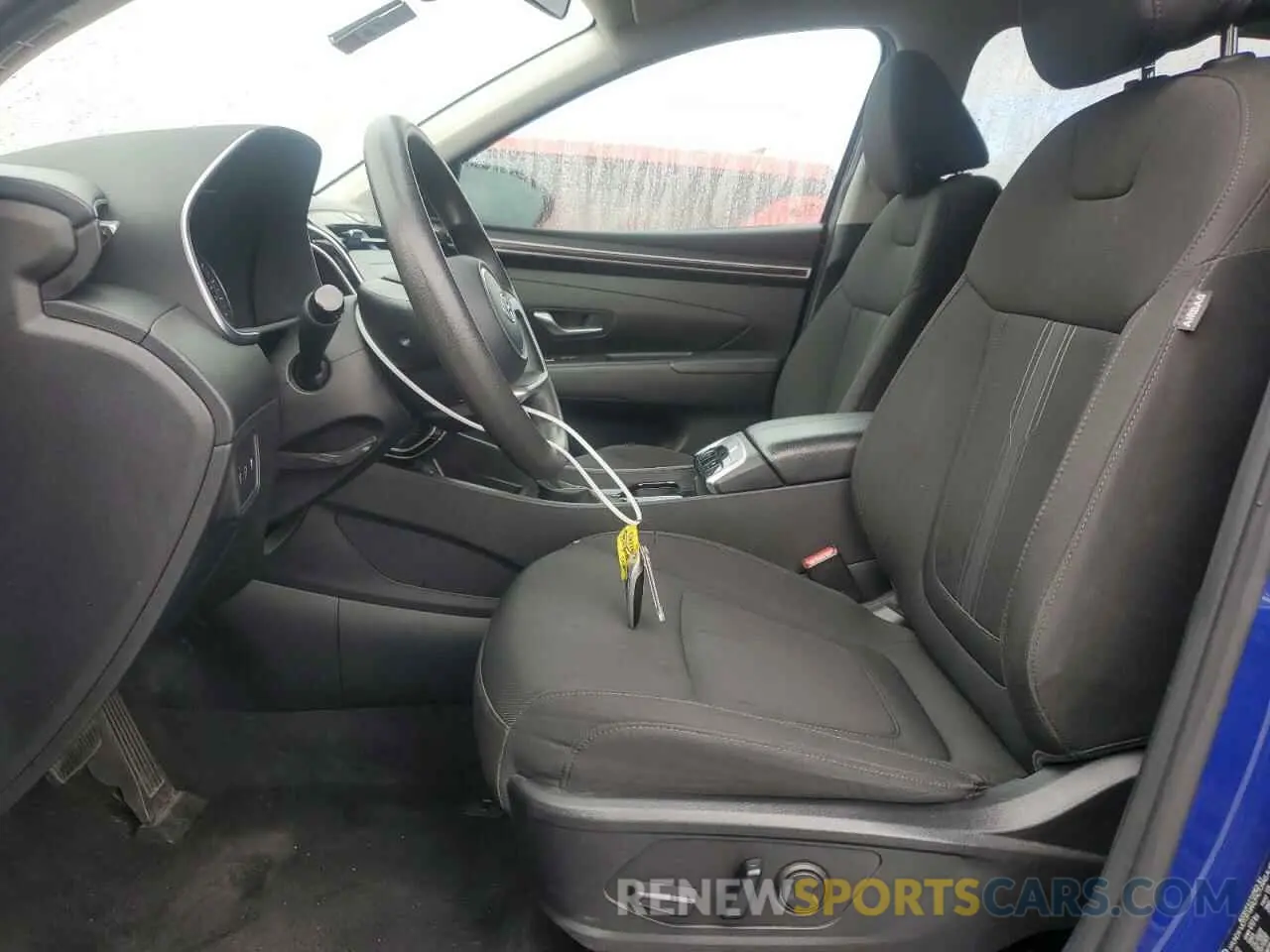7 Photograph of a damaged car 5NMJBCAE7PH215699 HYUNDAI TUCSON 2023
