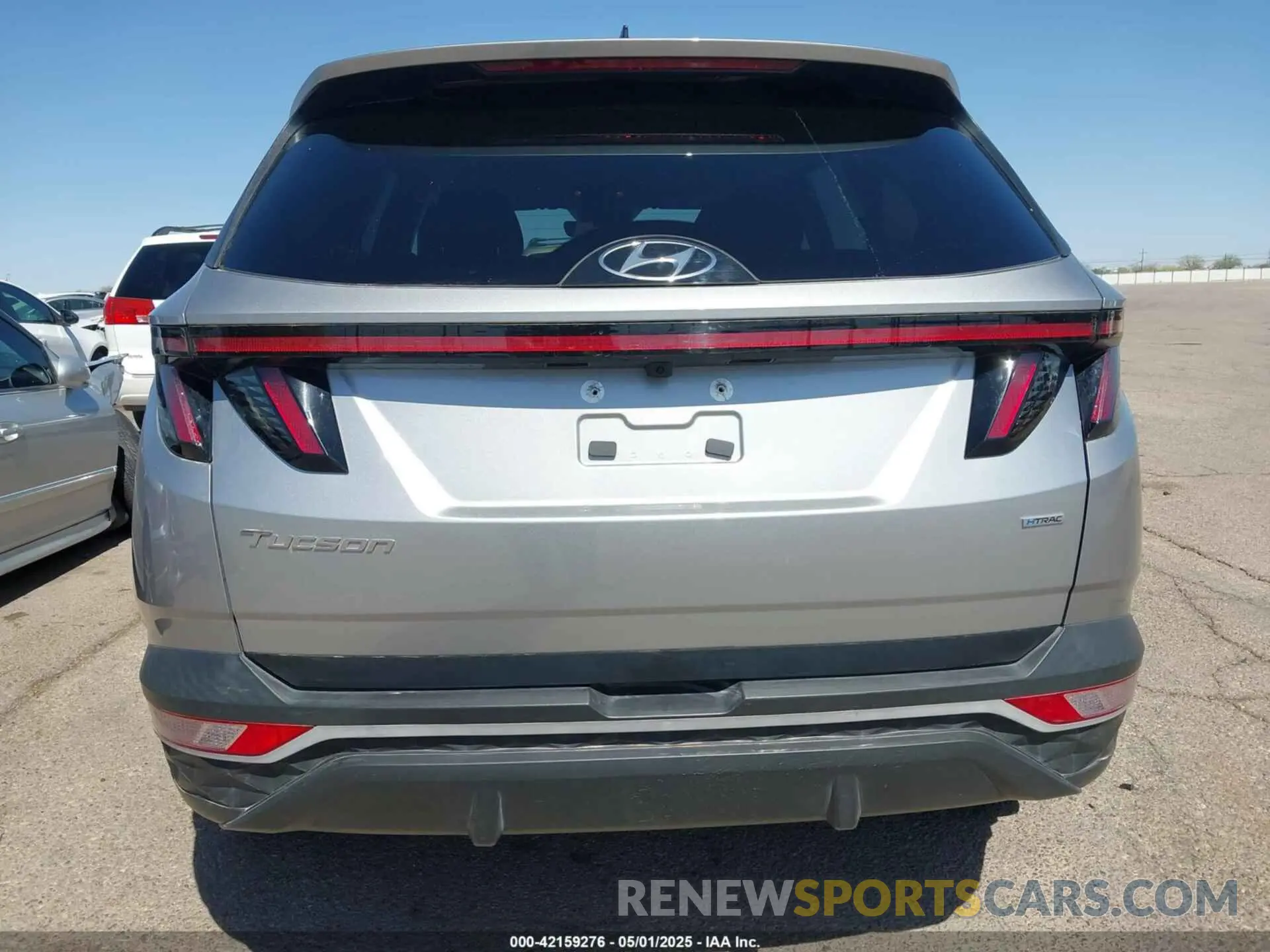 16 Photograph of a damaged car 5NMJBCAE7PH239761 HYUNDAI TUCSON 2023