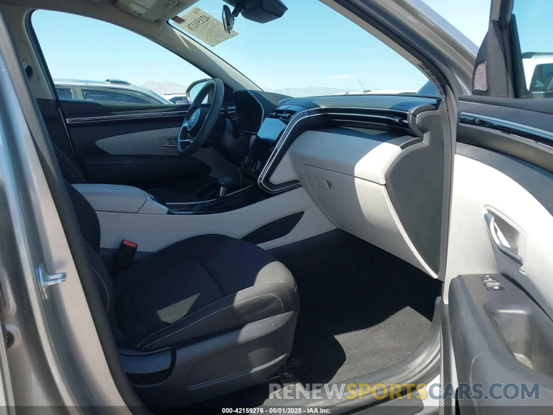 5 Photograph of a damaged car 5NMJBCAE7PH239761 HYUNDAI TUCSON 2023