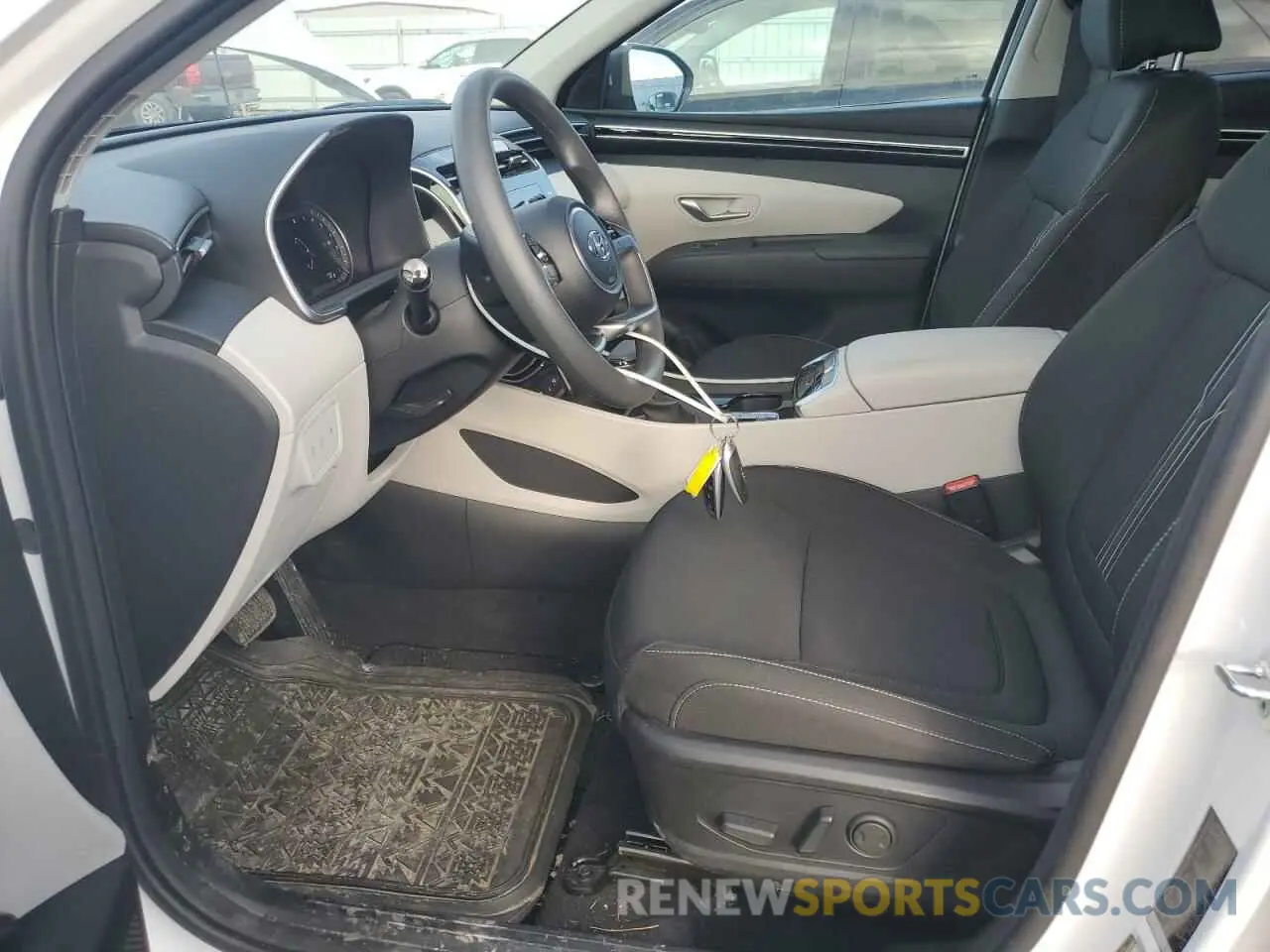 7 Photograph of a damaged car 5NMJBCAE7PH248430 HYUNDAI TUCSON 2023