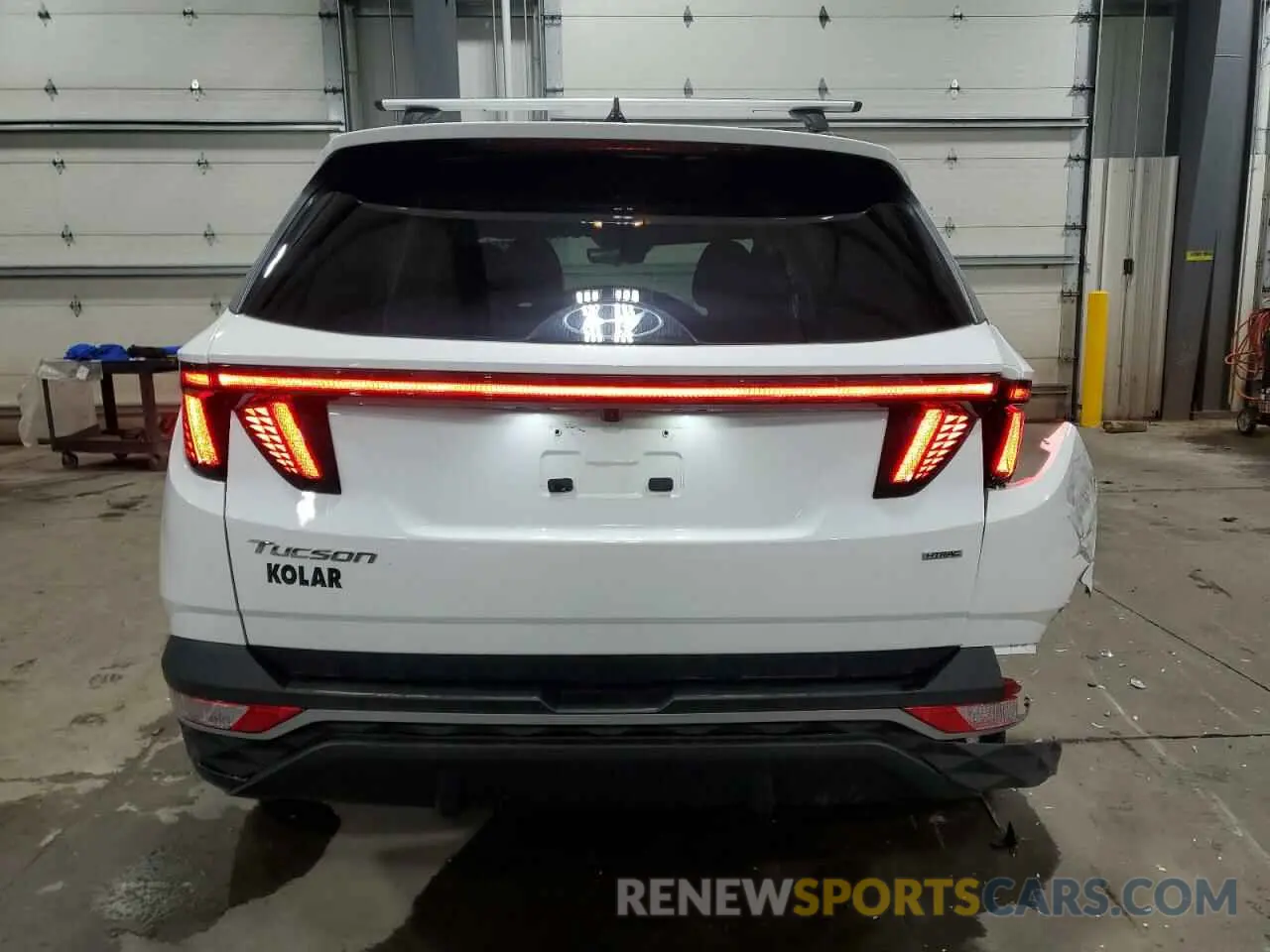 6 Photograph of a damaged car 5NMJBCAE7PH277958 HYUNDAI TUCSON 2023