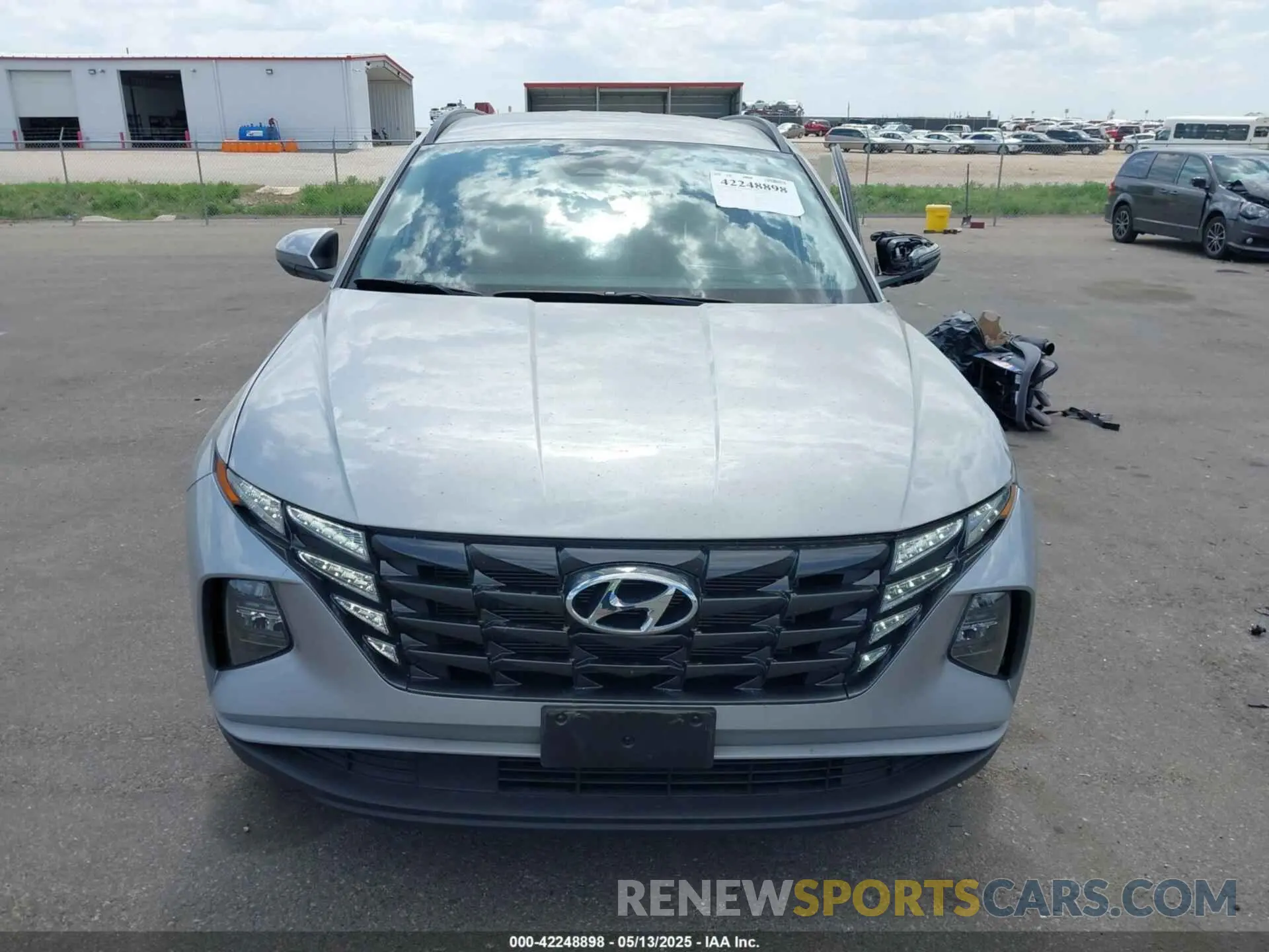 12 Photograph of a damaged car 5NMJBCAE7PH287437 HYUNDAI TUCSON 2023