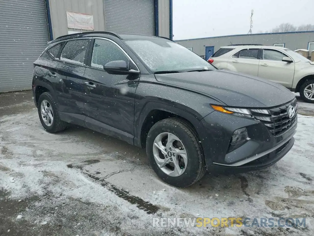 4 Photograph of a damaged car 5NMJBCAE8PH166402 HYUNDAI TUCSON 2023