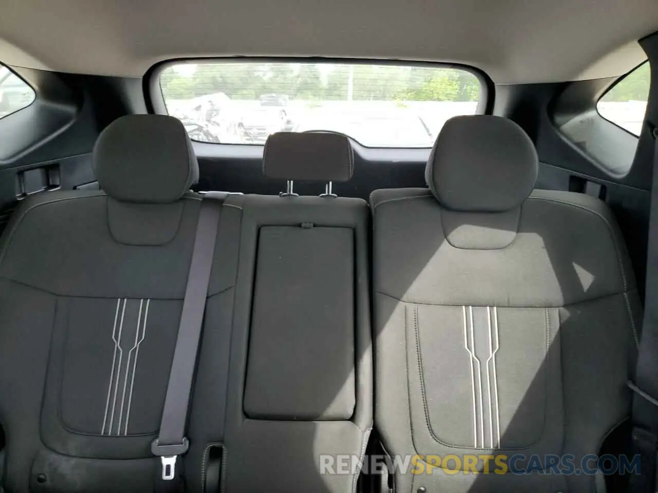 10 Photograph of a damaged car 5NMJBCAE8PH216117 HYUNDAI TUCSON 2023