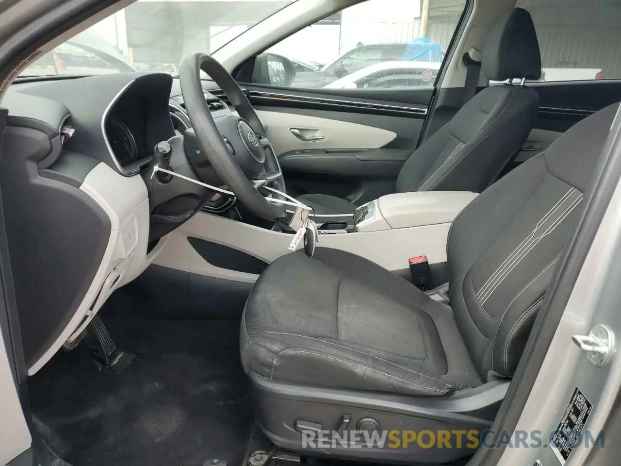 7 Photograph of a damaged car 5NMJBCAE8PH216117 HYUNDAI TUCSON 2023