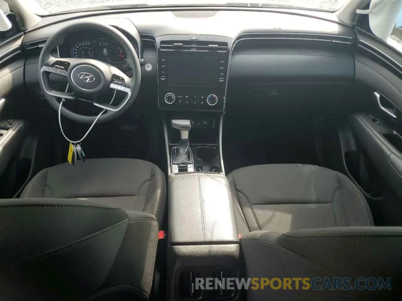 8 Photograph of a damaged car 5NMJBCAE8PH258027 HYUNDAI TUCSON 2023