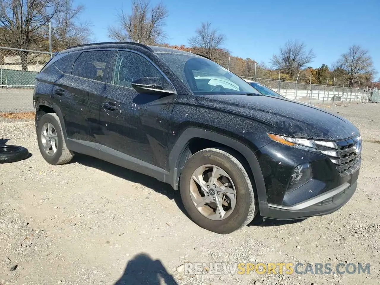 4 Photograph of a damaged car 5NMJBCAE9PH185864 HYUNDAI TUCSON 2023