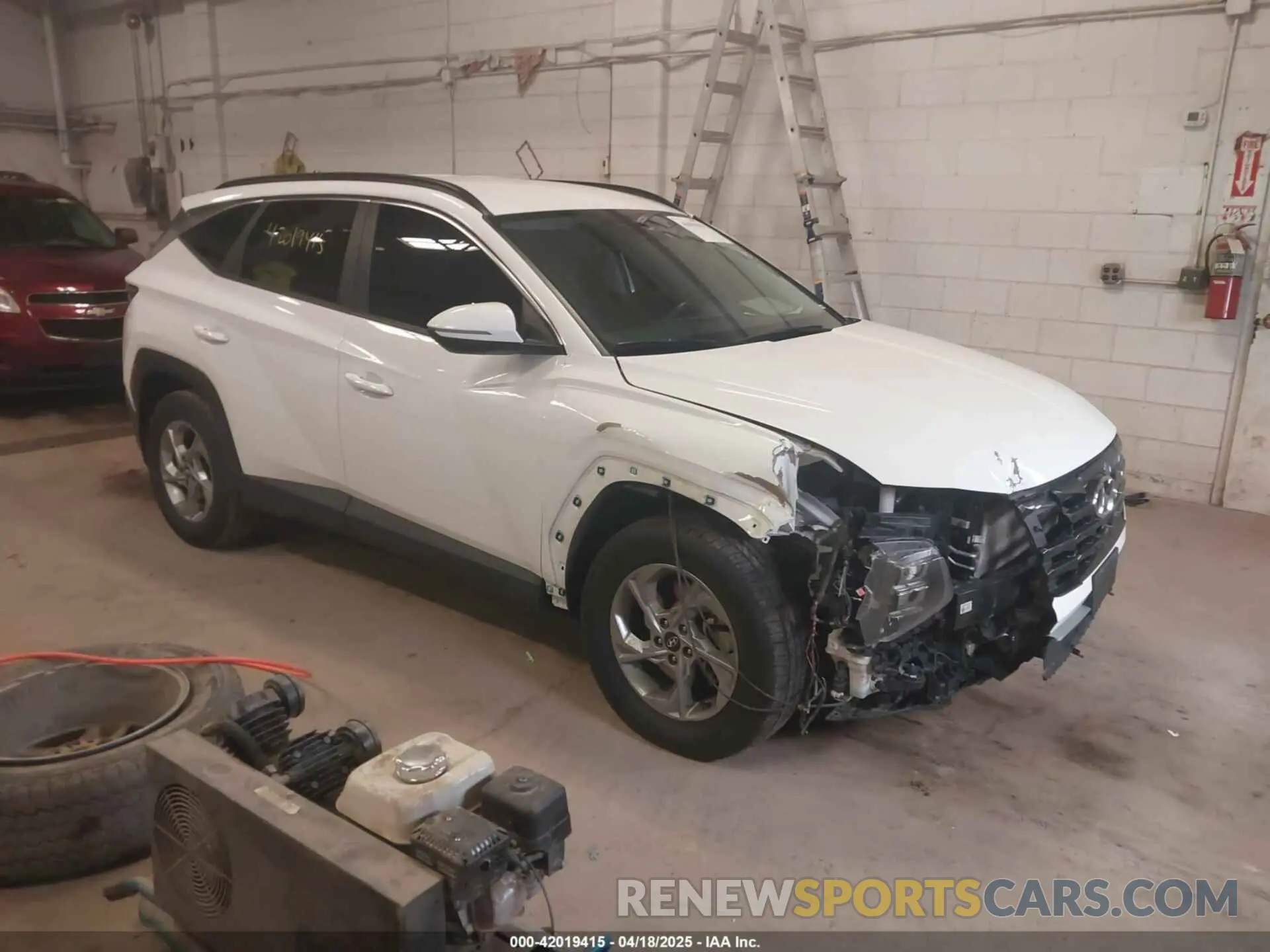 1 Photograph of a damaged car 5NMJBCAE9PH271742 HYUNDAI TUCSON 2023