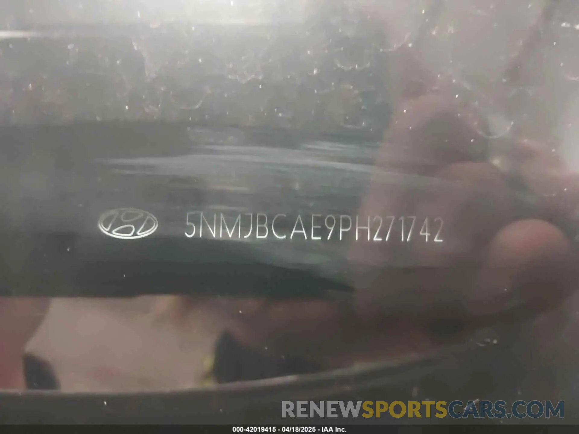 9 Photograph of a damaged car 5NMJBCAE9PH271742 HYUNDAI TUCSON 2023