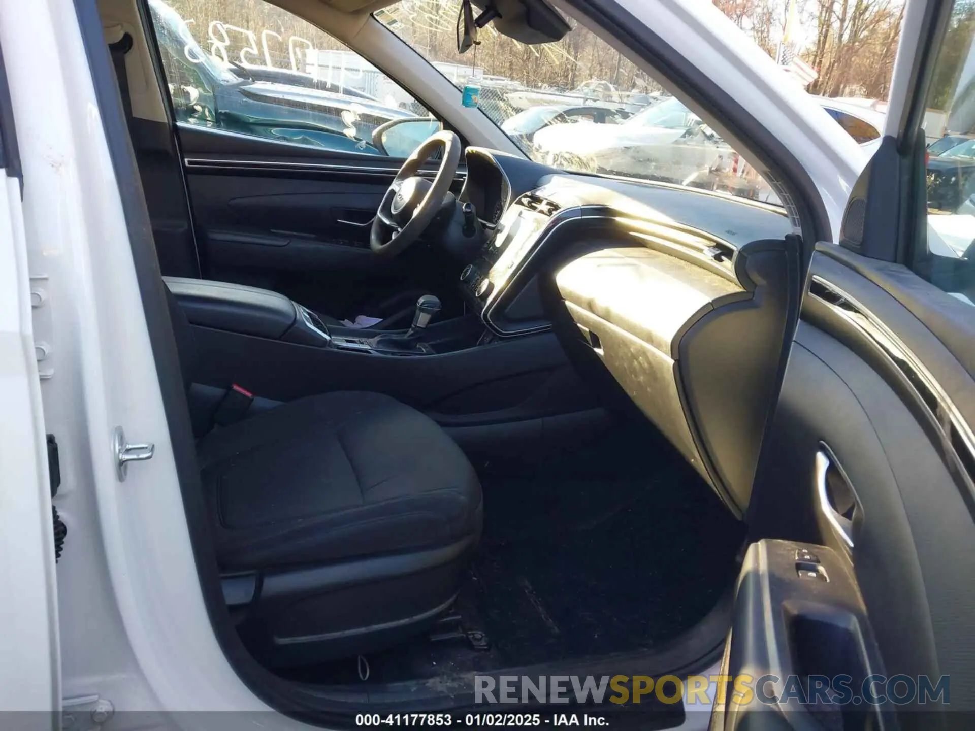 5 Photograph of a damaged car 5NMJBCAEXPH186568 HYUNDAI TUCSON 2023