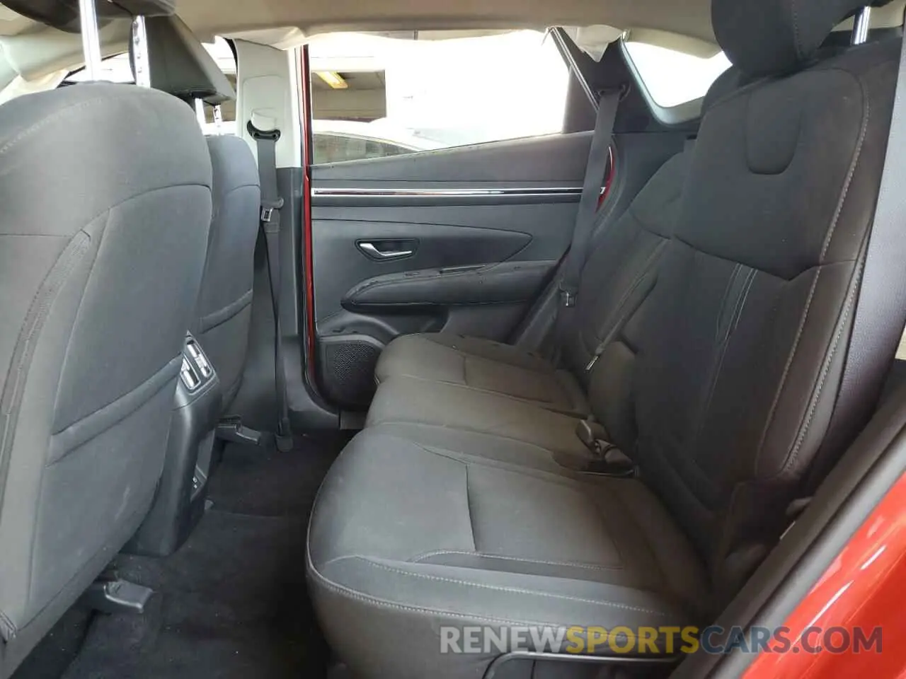 11 Photograph of a damaged car 5NMJBCAEXPH190037 HYUNDAI TUCSON 2023