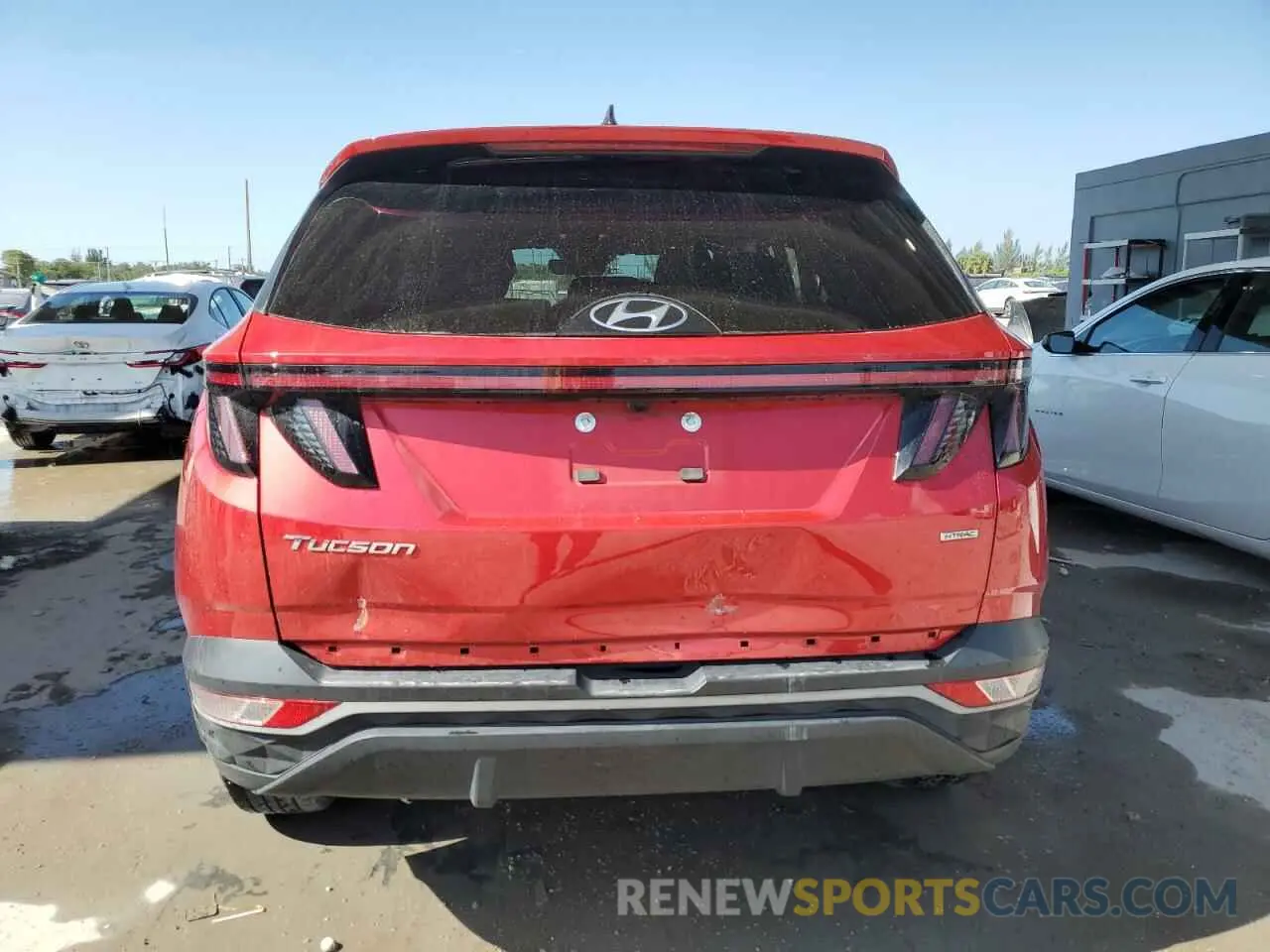 6 Photograph of a damaged car 5NMJBCAEXPH190037 HYUNDAI TUCSON 2023